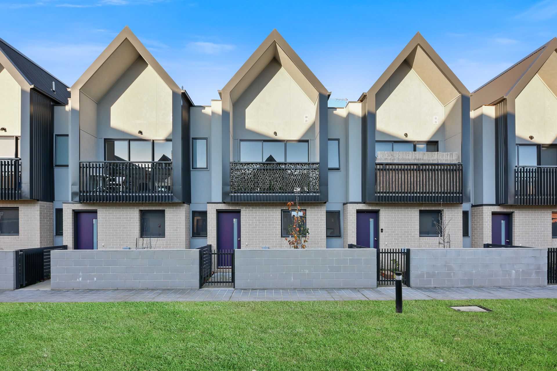 1 Ripplebrook Walk, Pakenham, VIC 3810