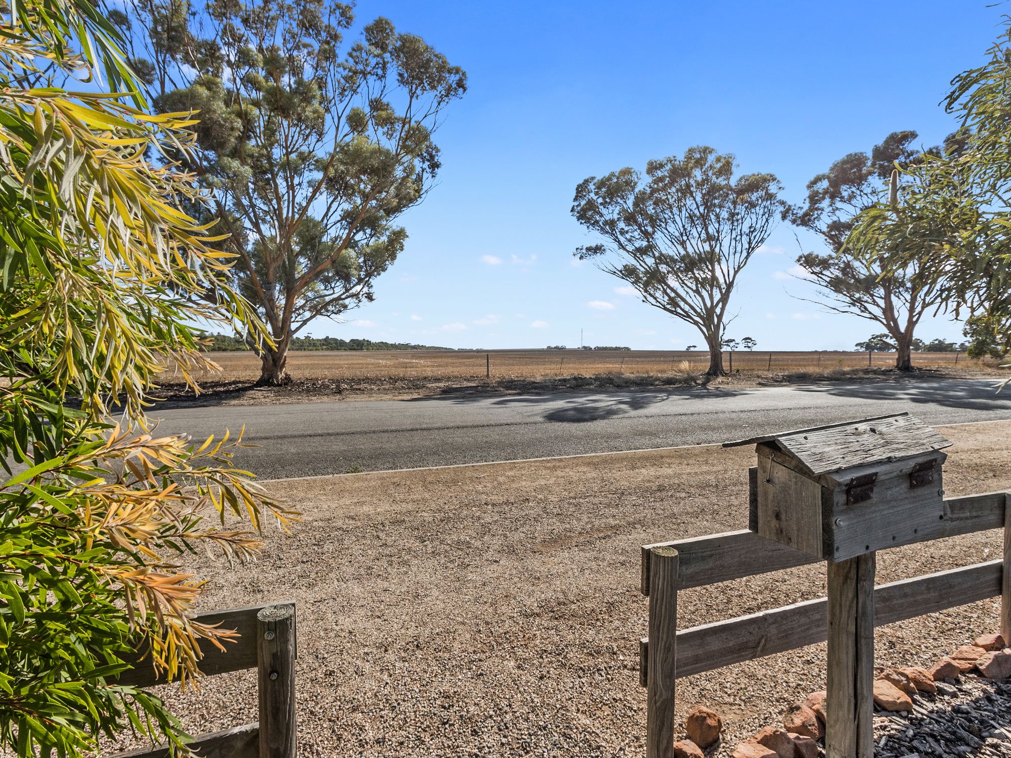 11 North Terrace, Maitland, SA 5573