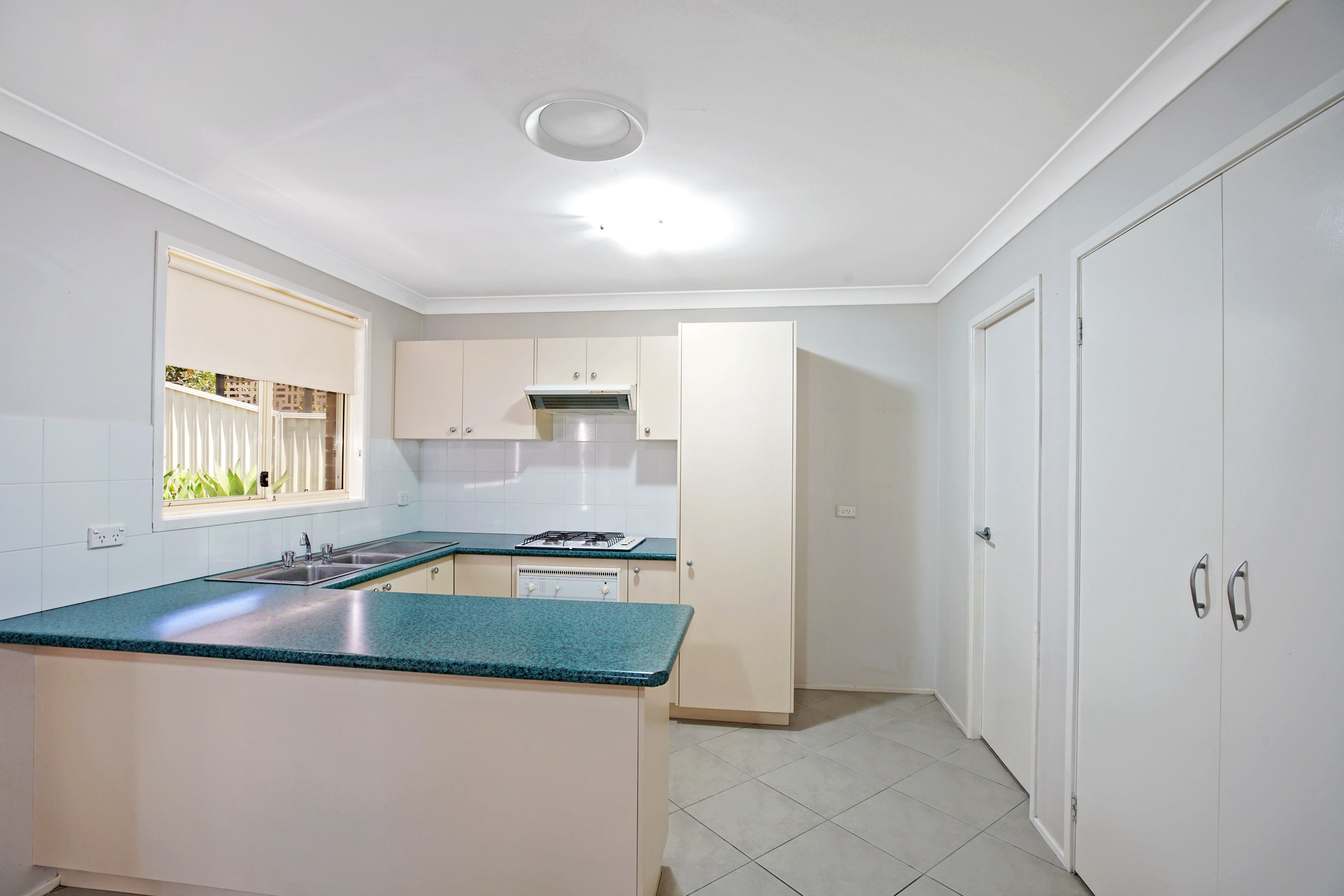 12 Kenneth Slessor Drive, Glenmore Park, NSW 2745