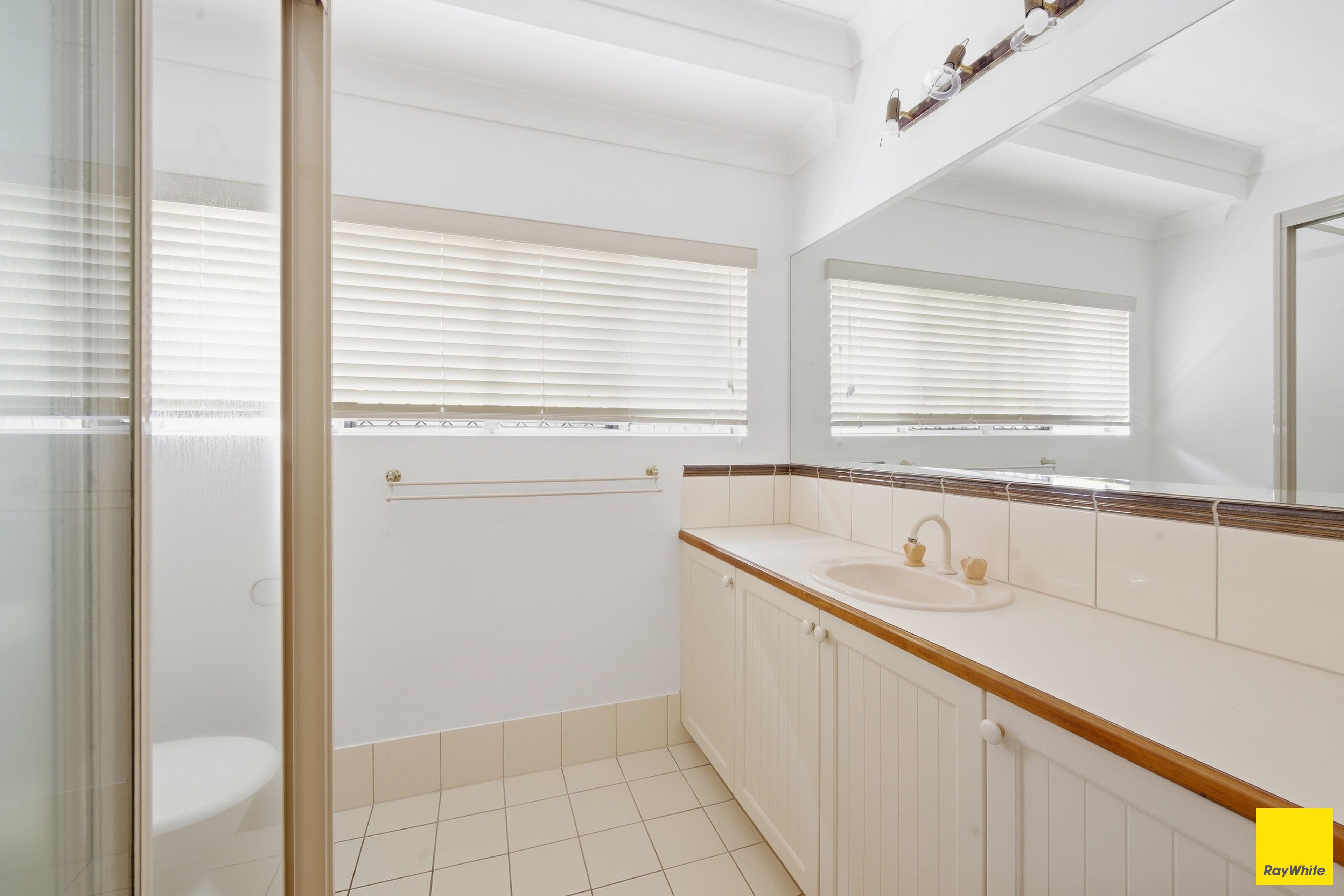 23 Melia Close — photo 10 of 12