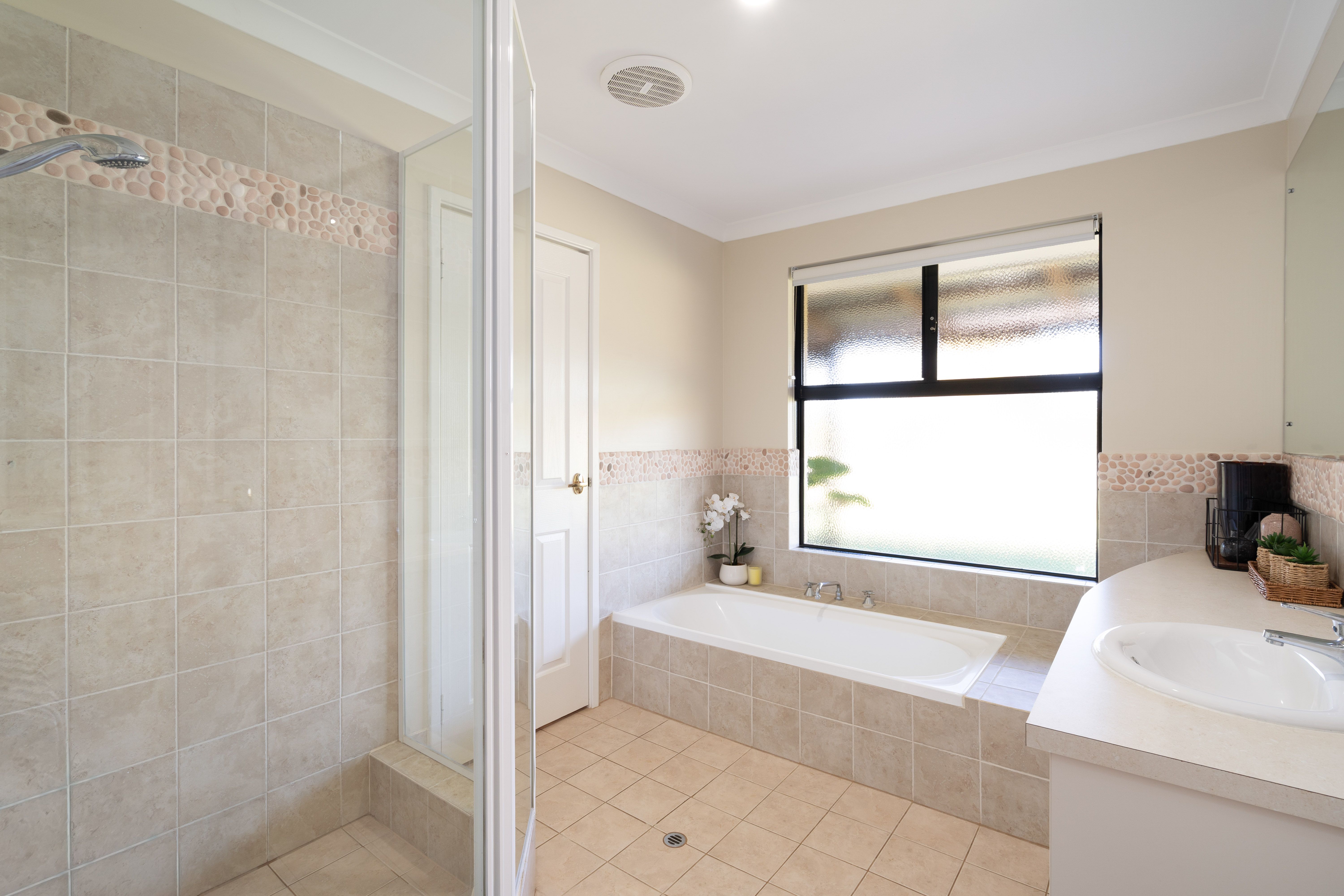 960 Bessell Road — photo 16 of 30
