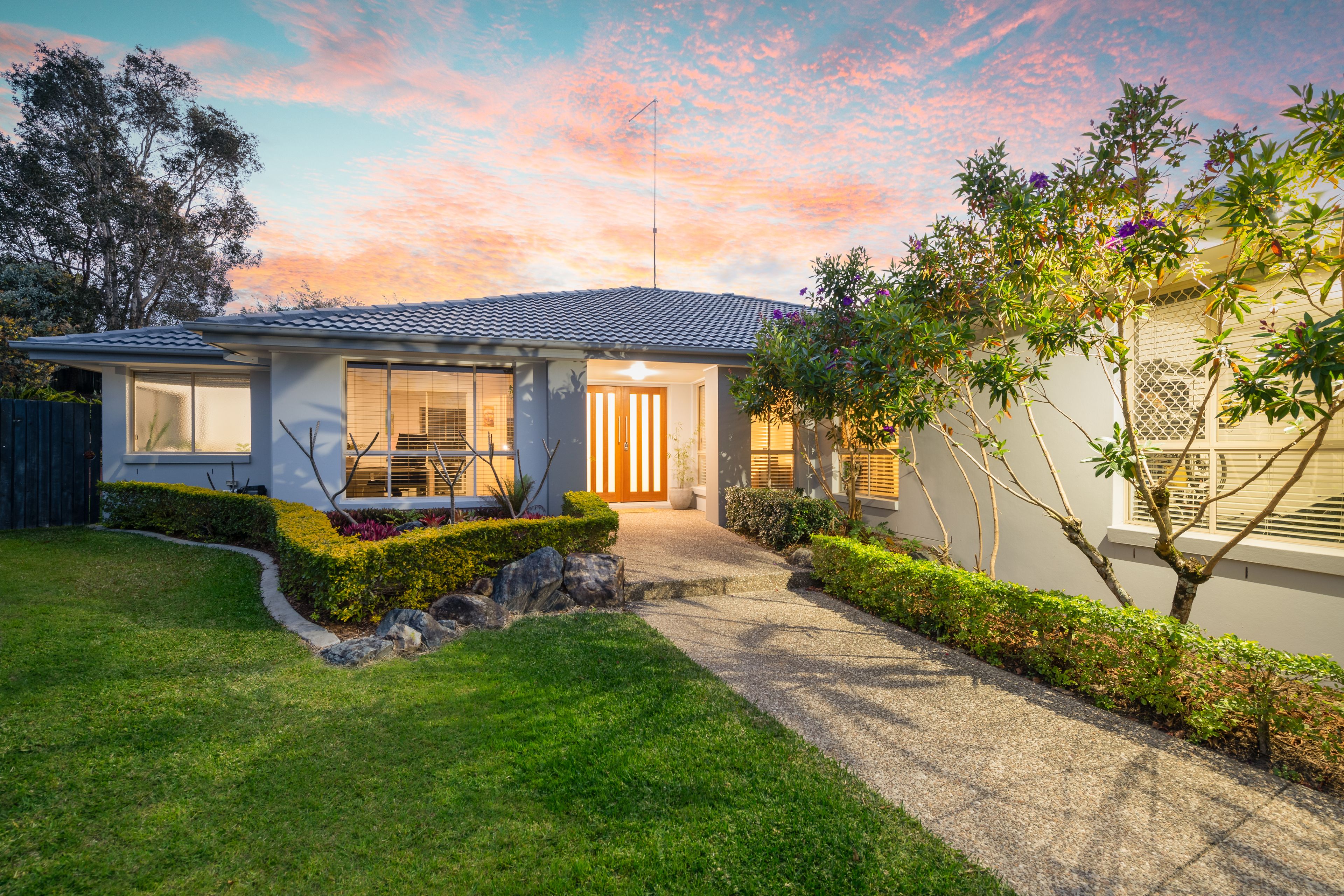 3 Crowsnest Close, Parkwood, QLD 4214