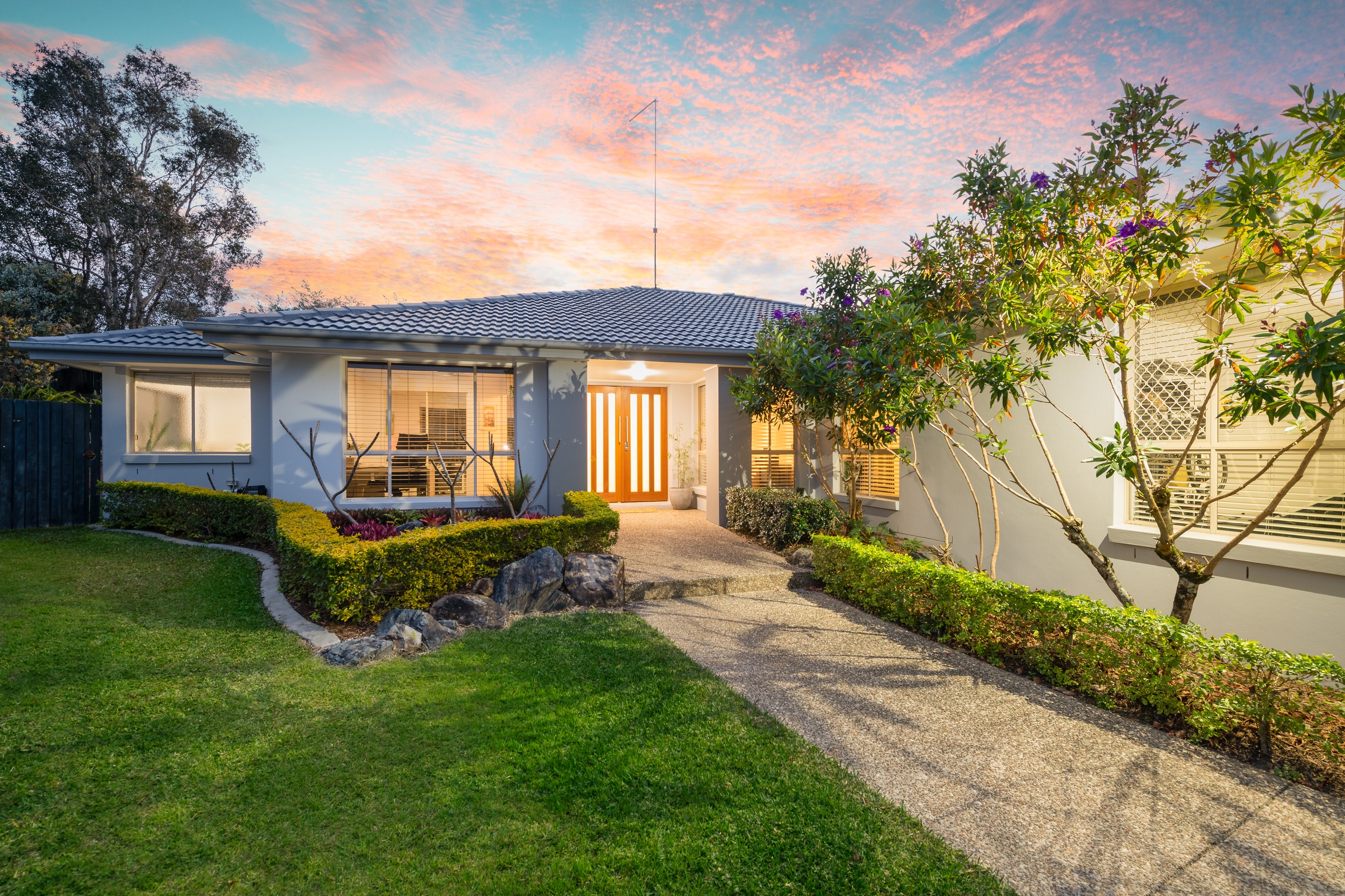 3 Crowsnest Close, Parkwood, QLD 4214
