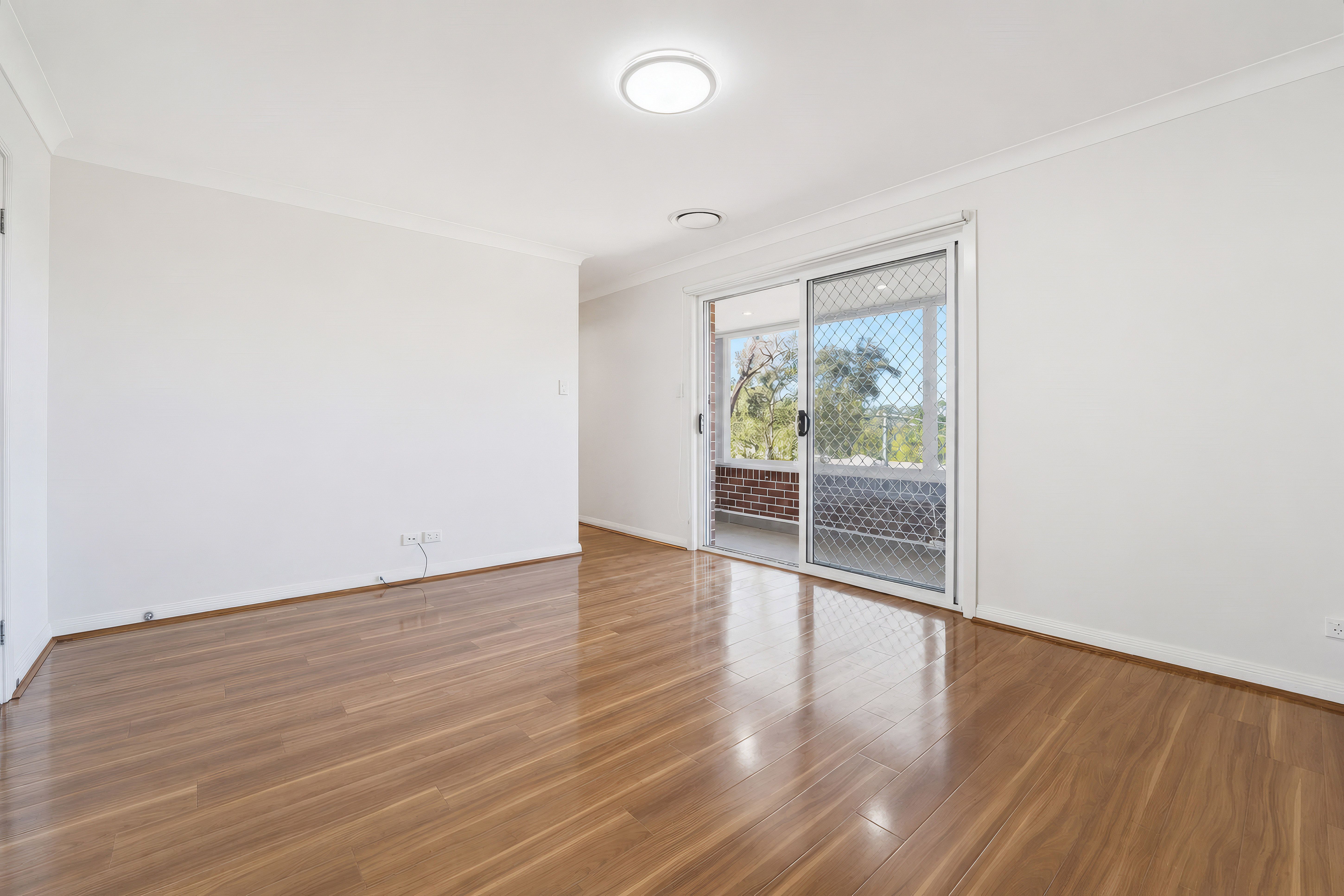 11A Cunningham Street — photo 8 of 10