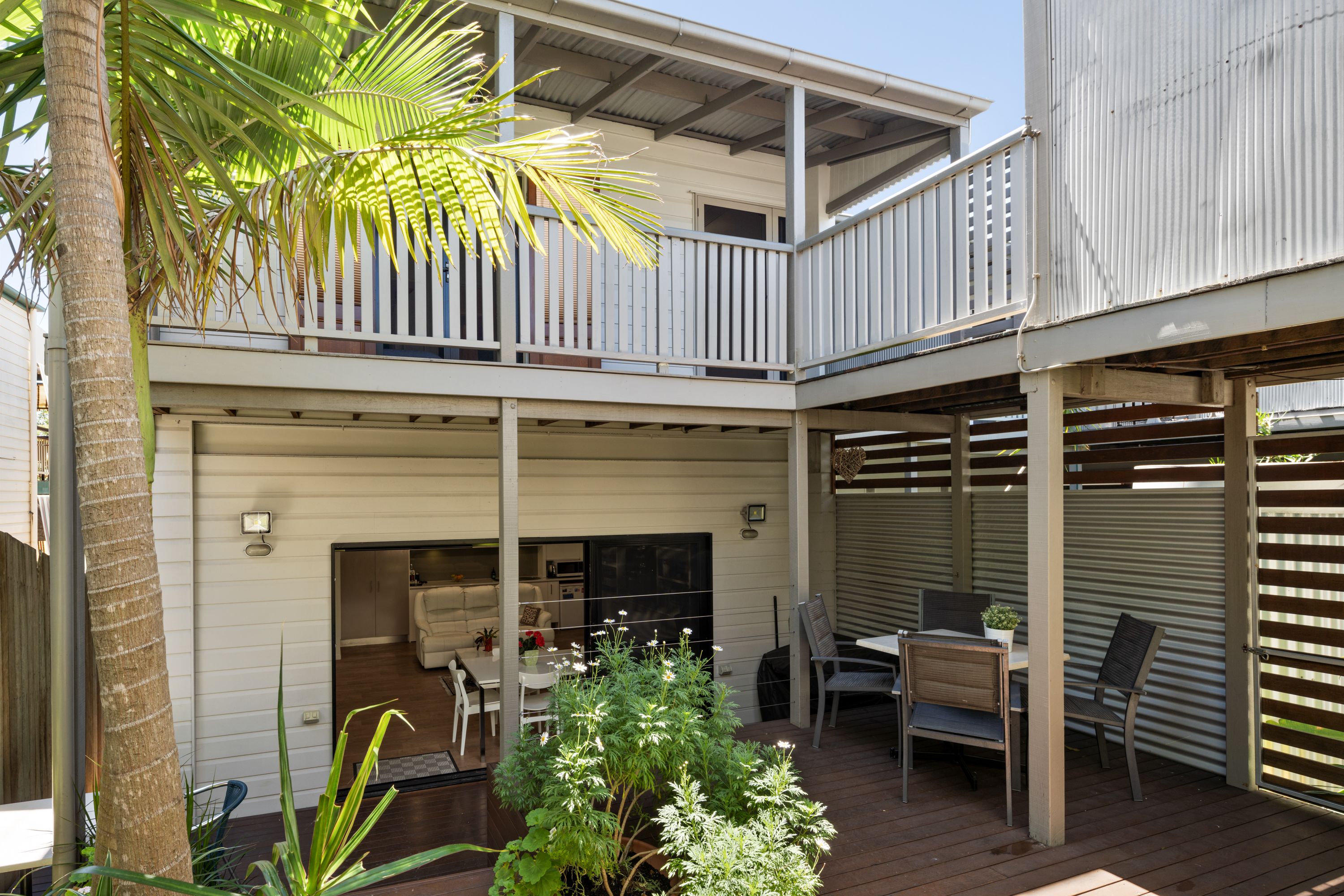 1/9A Waterworks Road — photo from Ray White New Farm