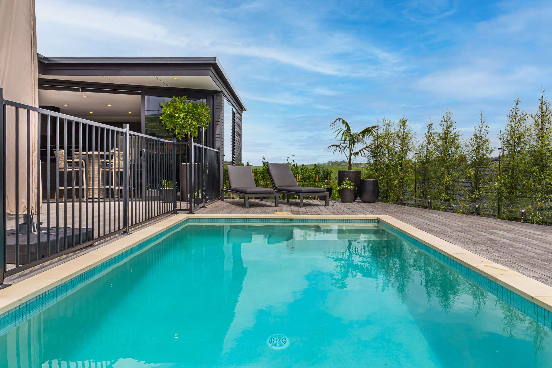 15 Laly Haddon Place photo 4