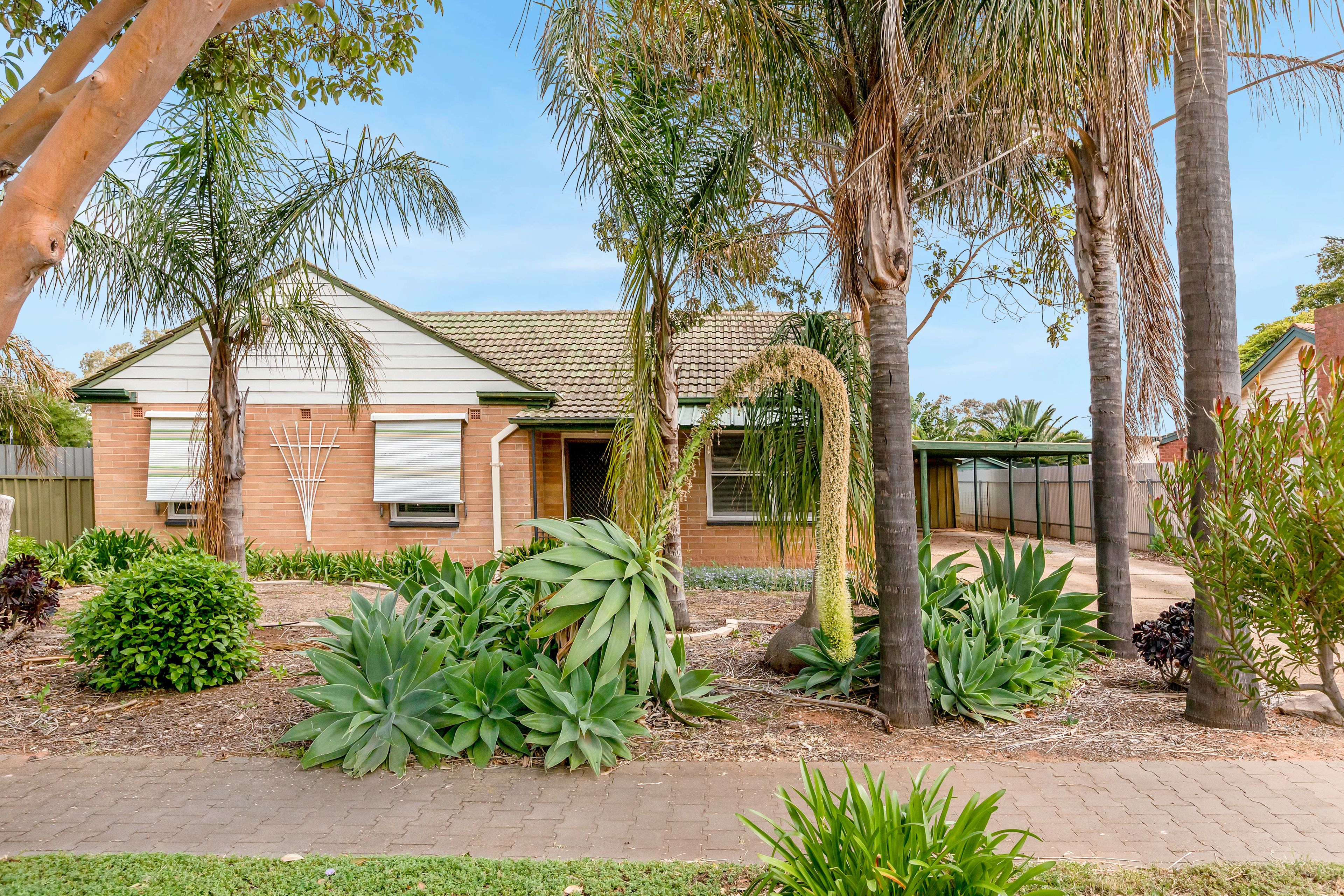 32 Andrews Road, Elizabeth Downs, SA 5113