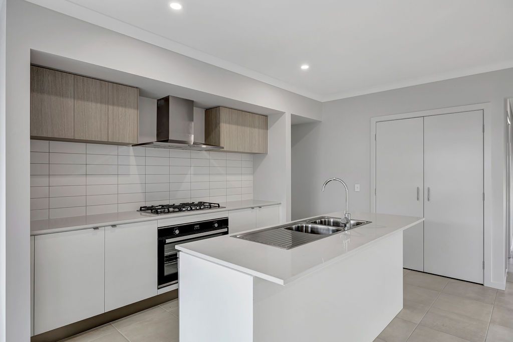 61 Cocos Crescent, BANYA, QLD 4551