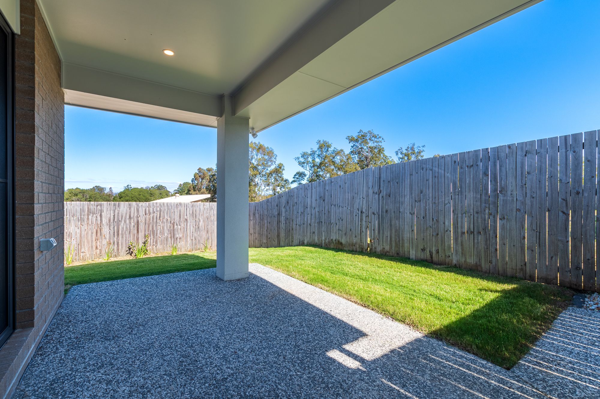 1/4 Annabelle Way, Gleneagle, QLD 4285