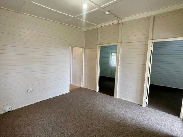 59 Saville Road — photo 8 of 17