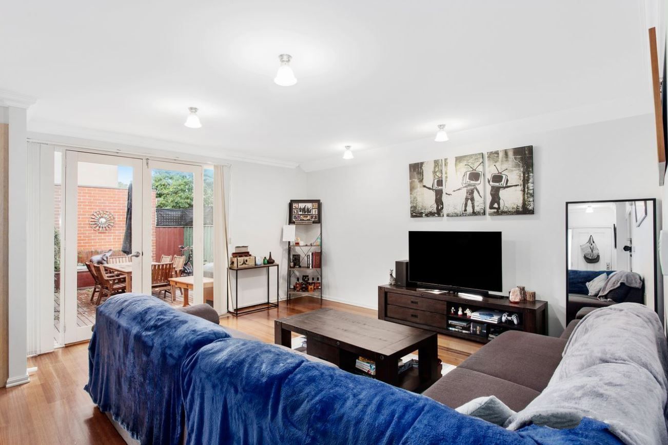 2 Toolambool Road, Carnegie, VIC 3163