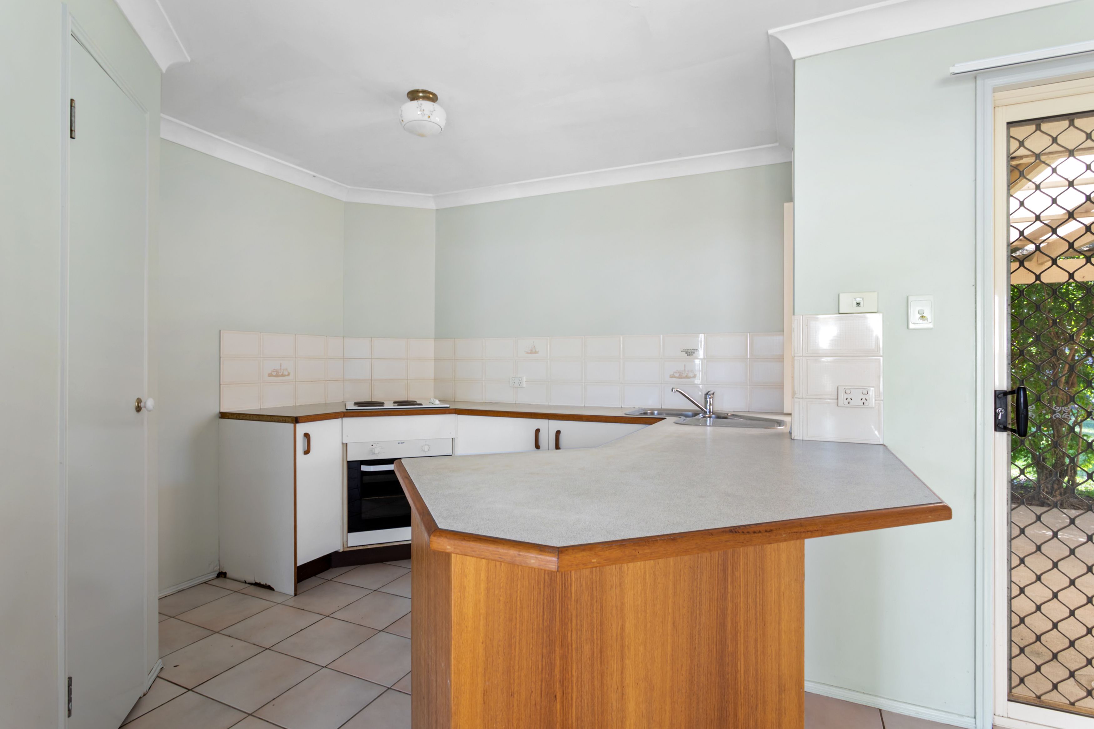 13 Glendon Court, Kallangur, QLD 4503