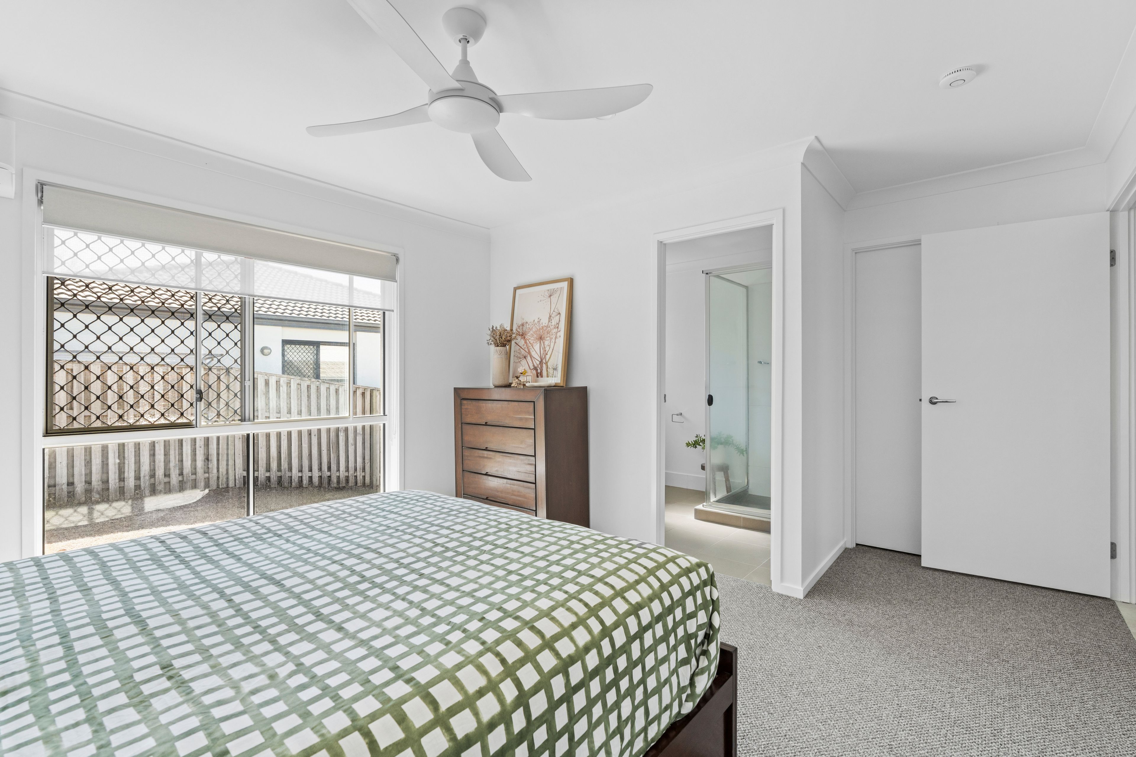 28 Carmen Court — photo 12 of 26