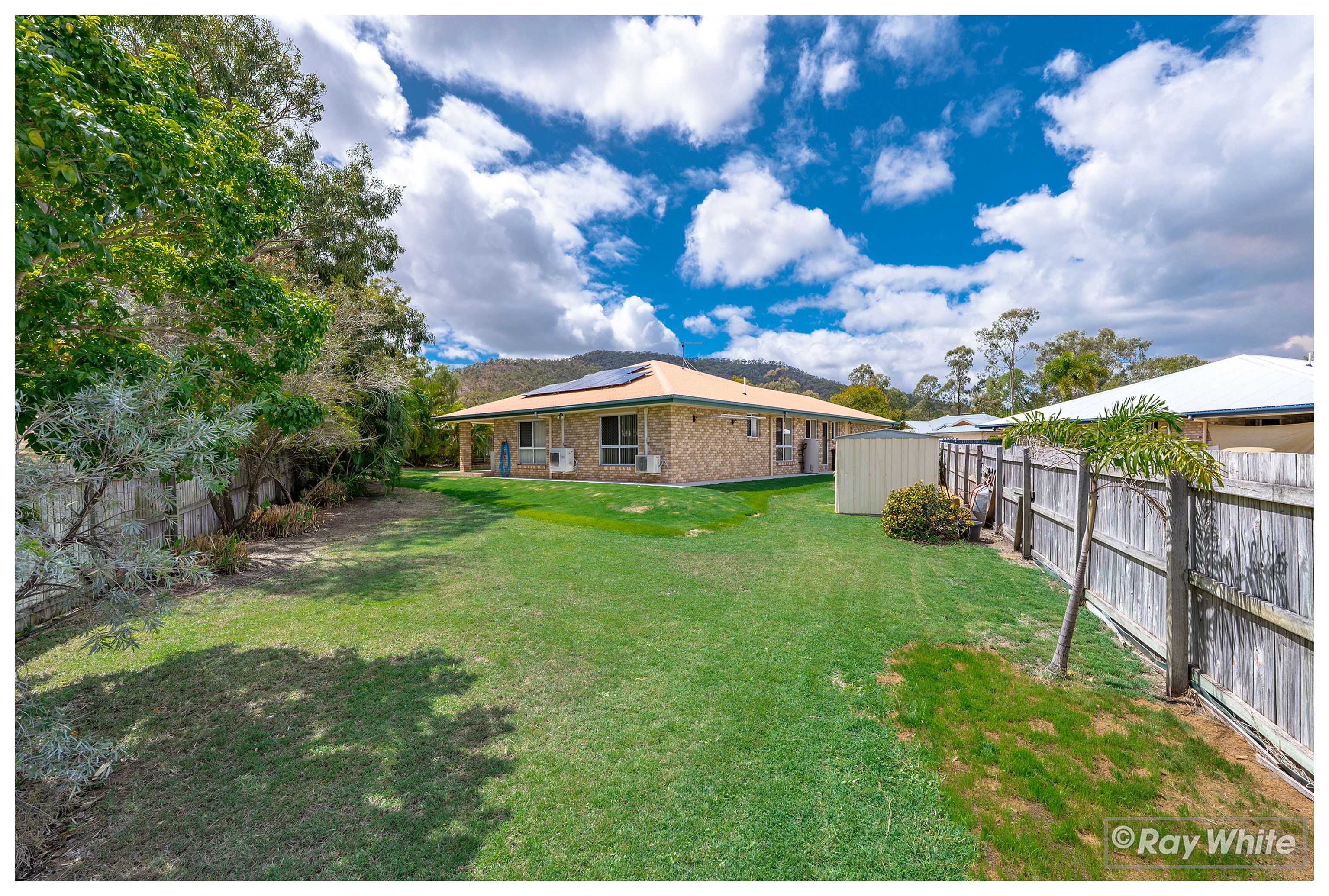 24 Lilydale Close — photo 3 of 30