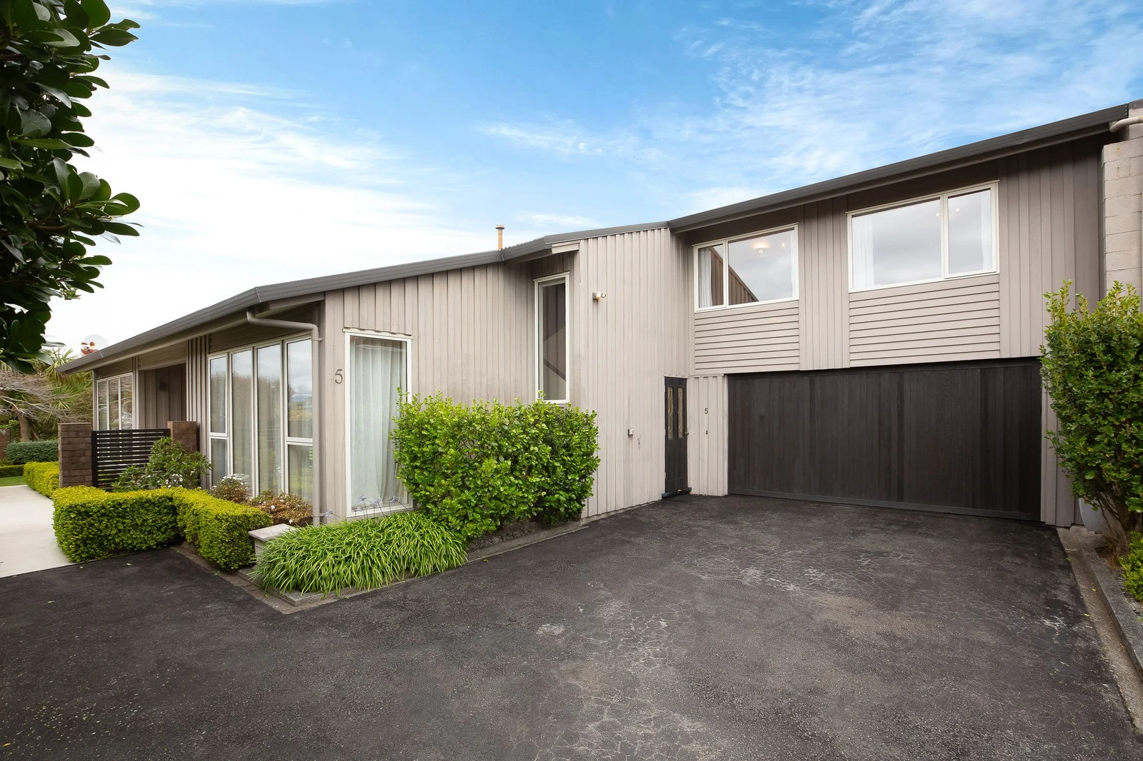 5 Izard Road, Khandallah, Wellington City