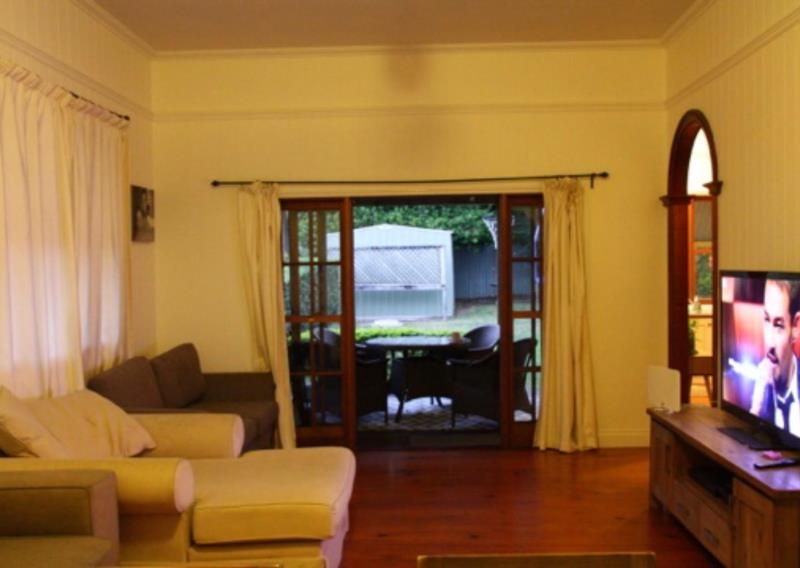10 Haig Road, Milton, QLD 4064