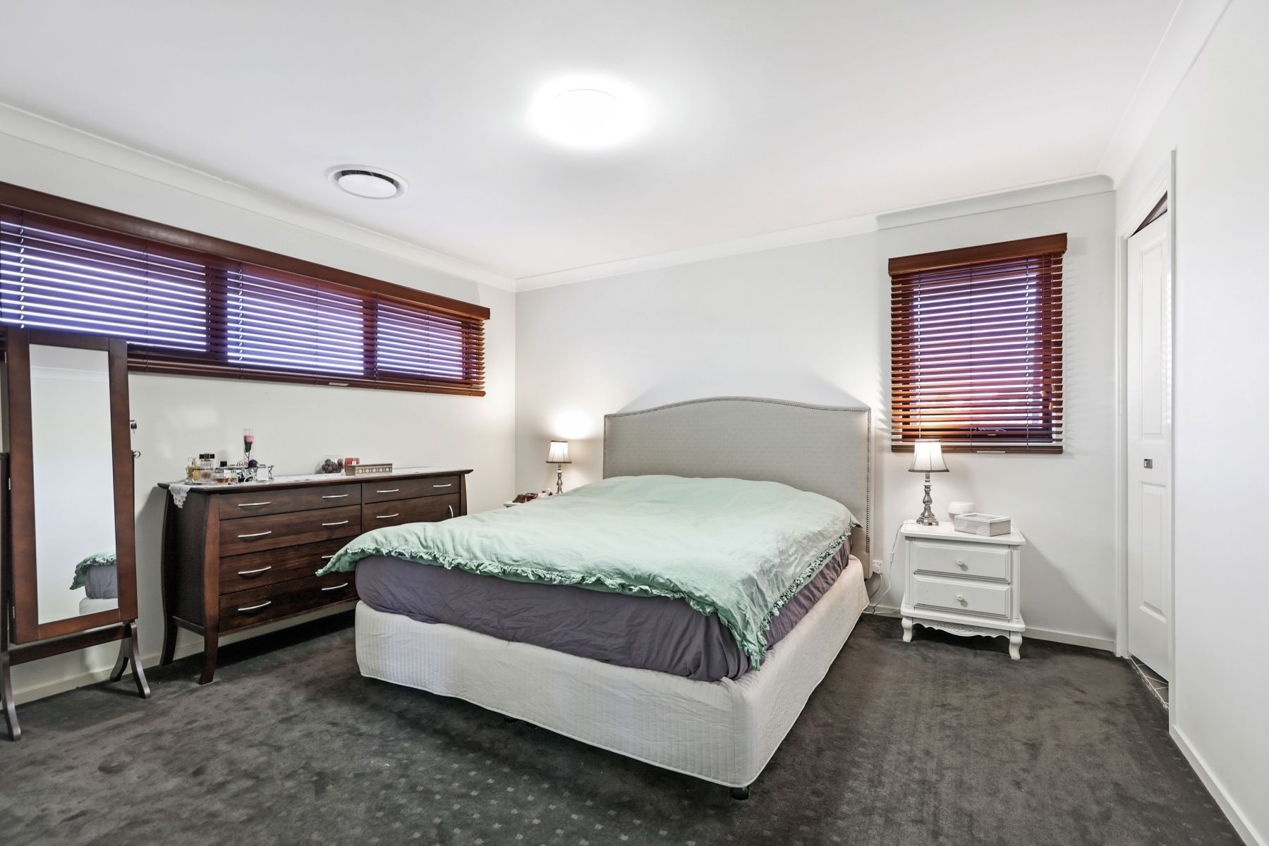 13 Heaton Avenue, Claremont Meadows, NSW