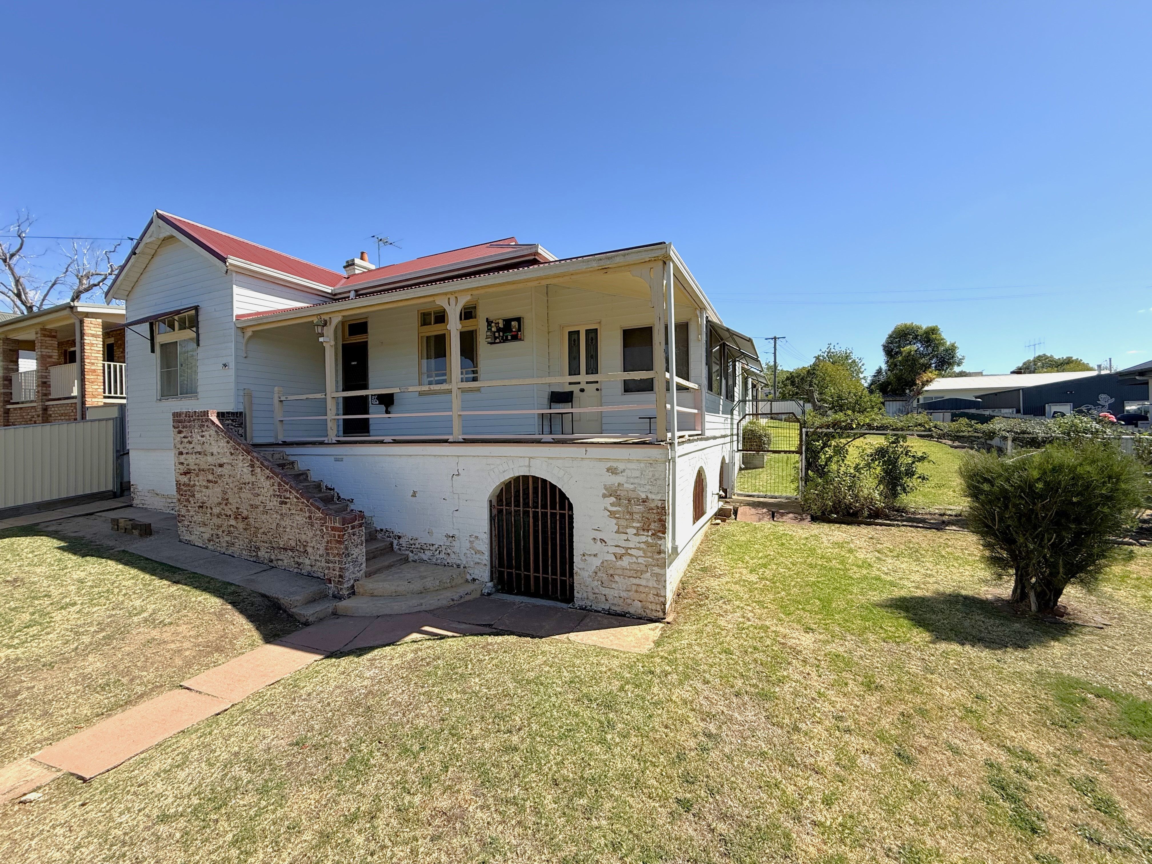 79 Brock Street, Young, NSW 2594
