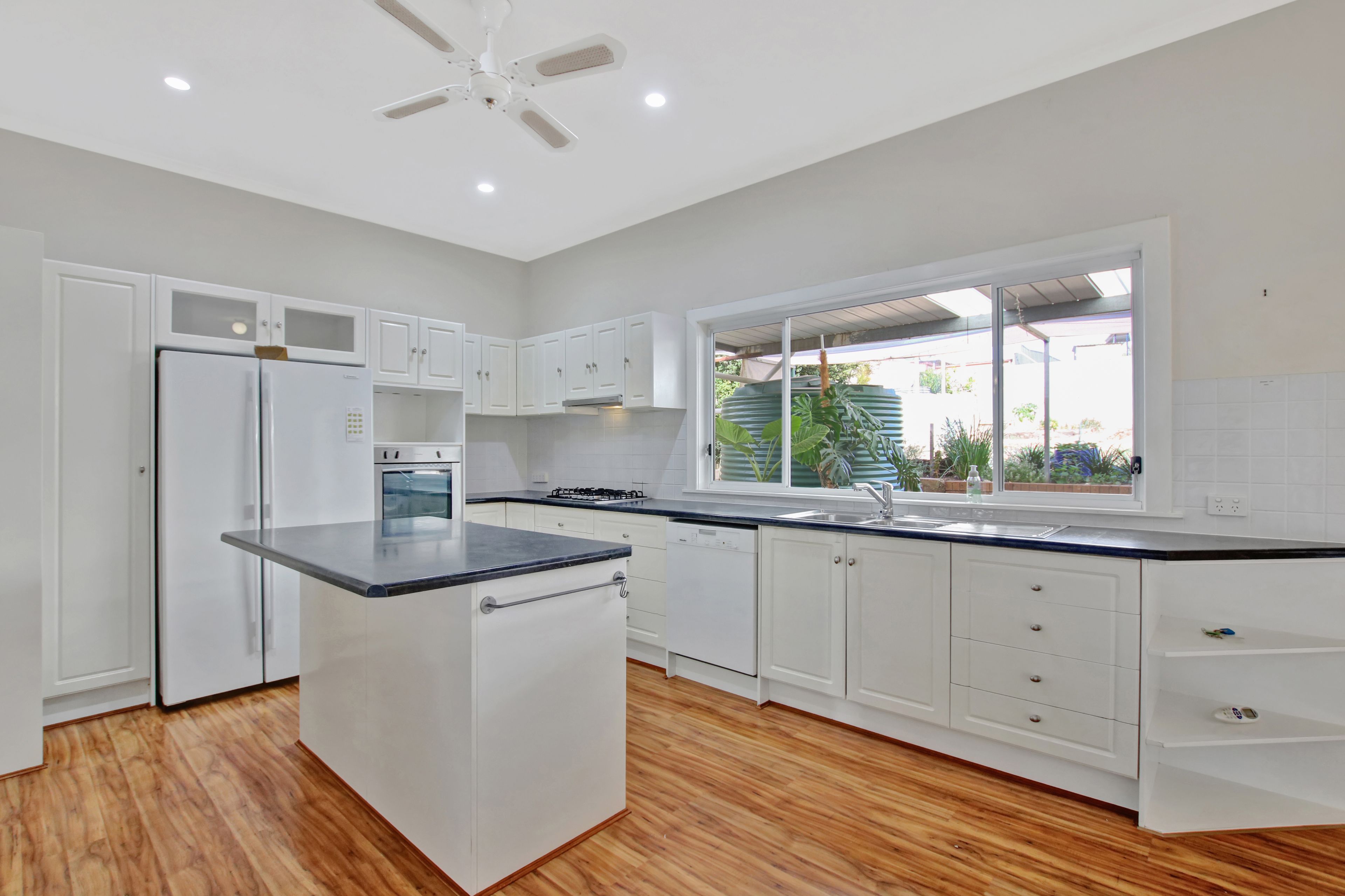 15 Thompson Street — photo 6 of 23