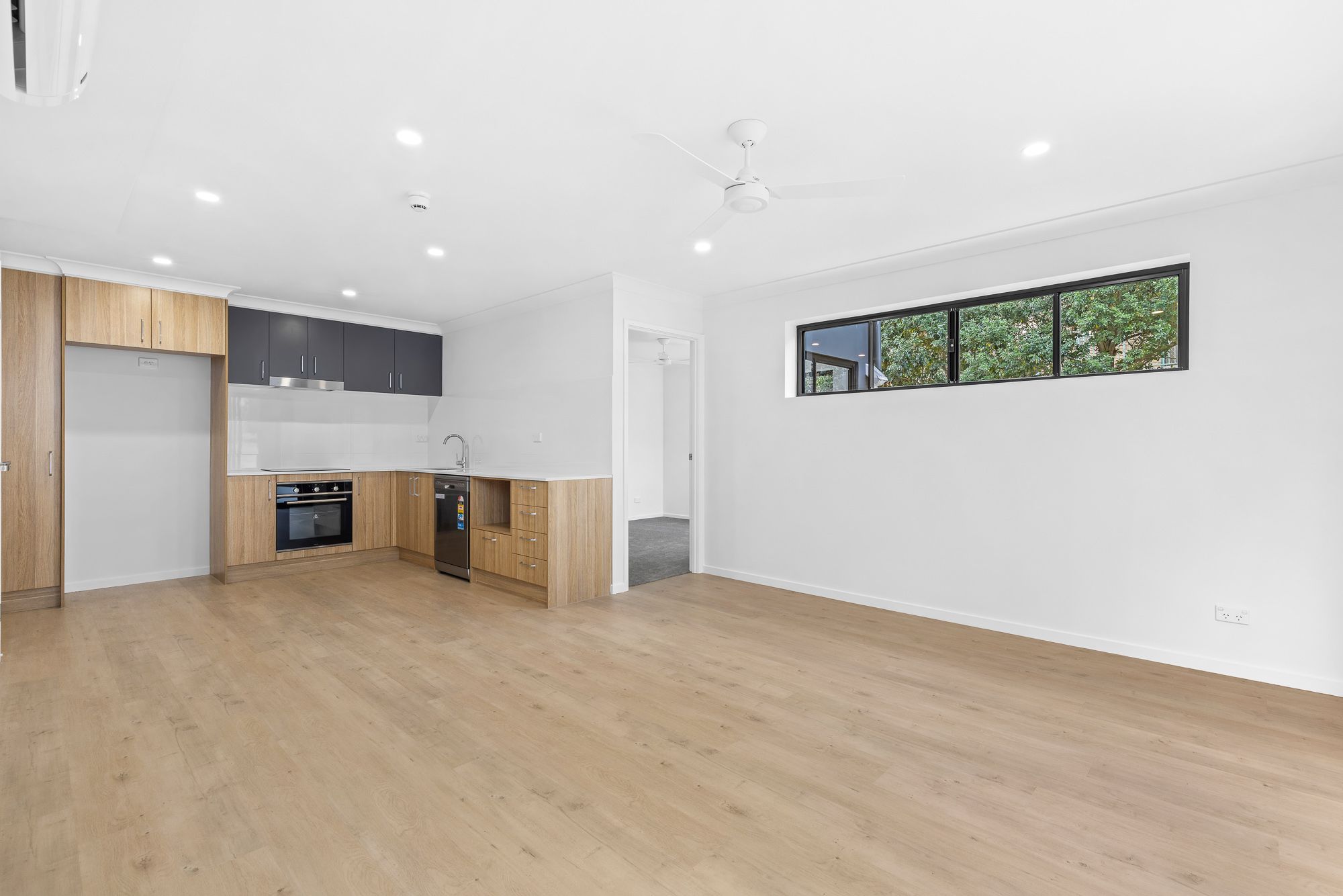 6/40 Embie Street — photo 3 of 9