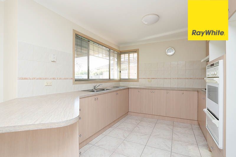 12 Jonathon Court, Taylors Lakes, VIC 3038
