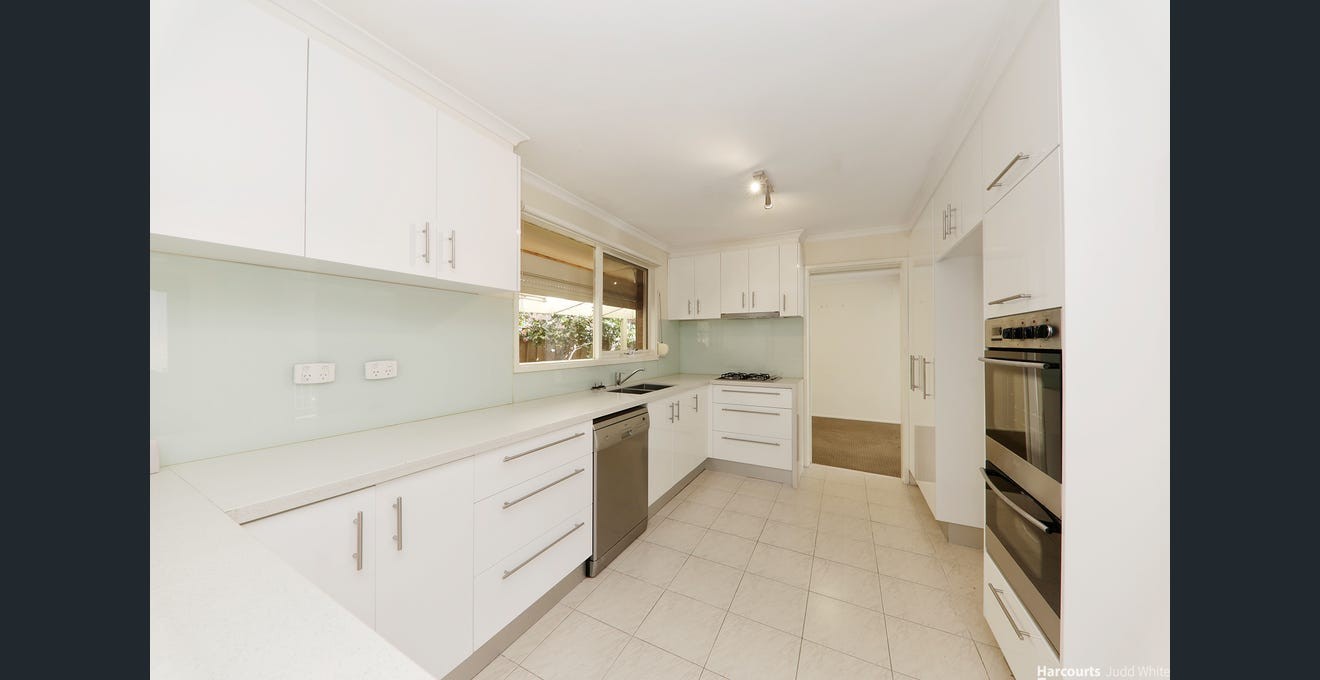 4 Bellara Way, Wheelers Hill, VIC 3150