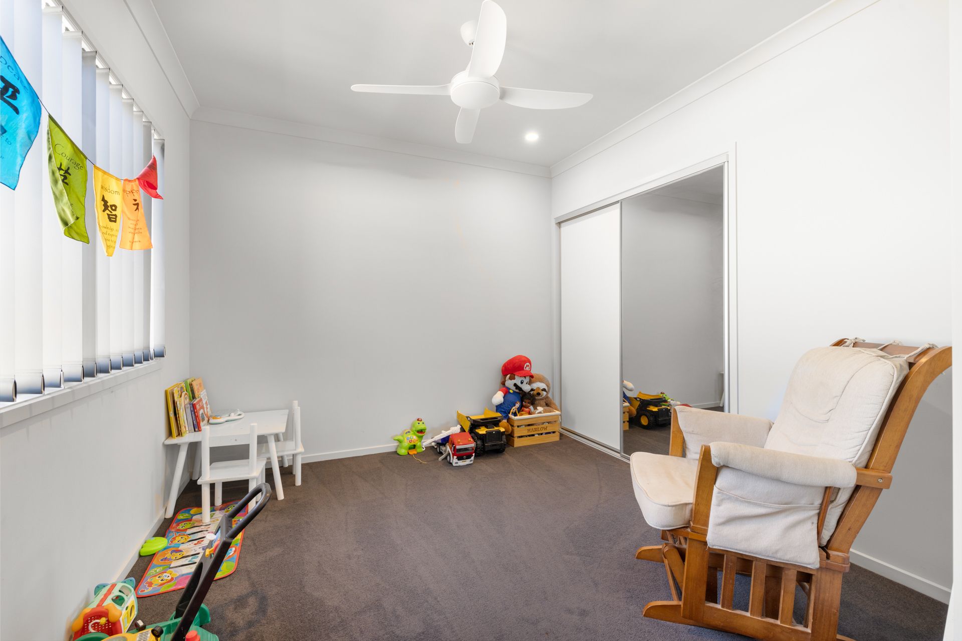 16 Goulburn Crescent — photo 9 of 13