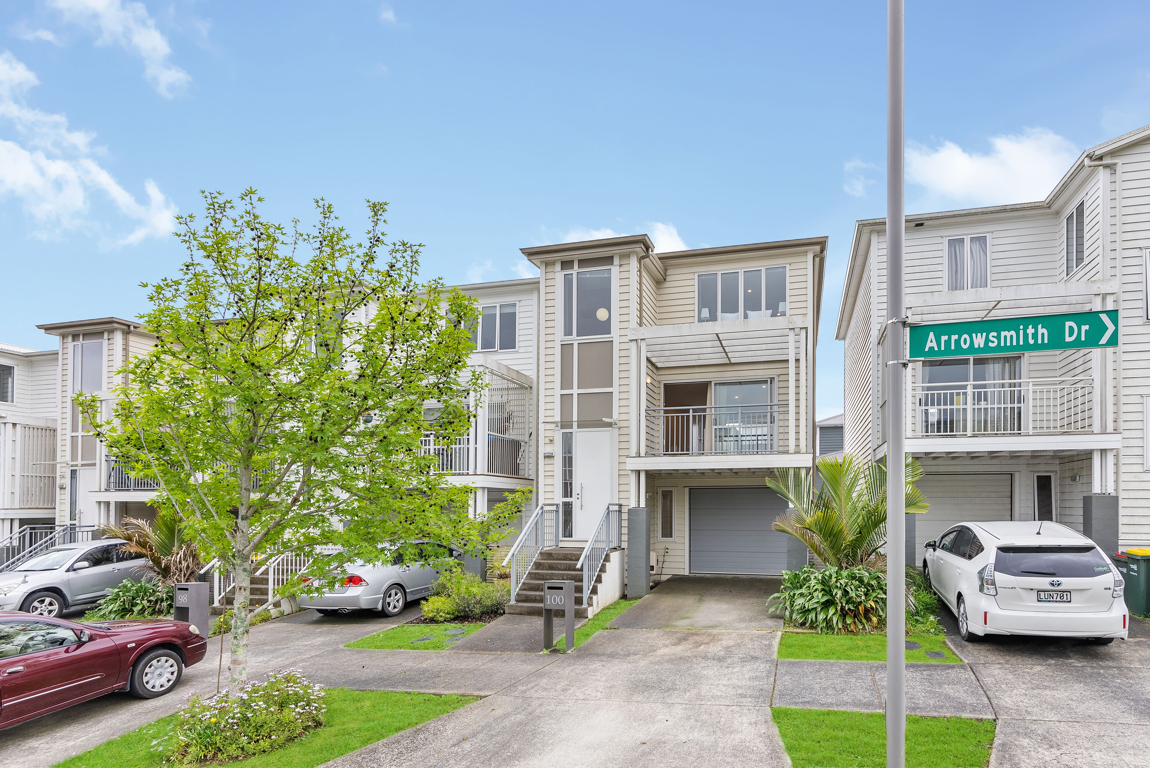 100 Arrowsmith Drive, Flat Bush, Manukau City