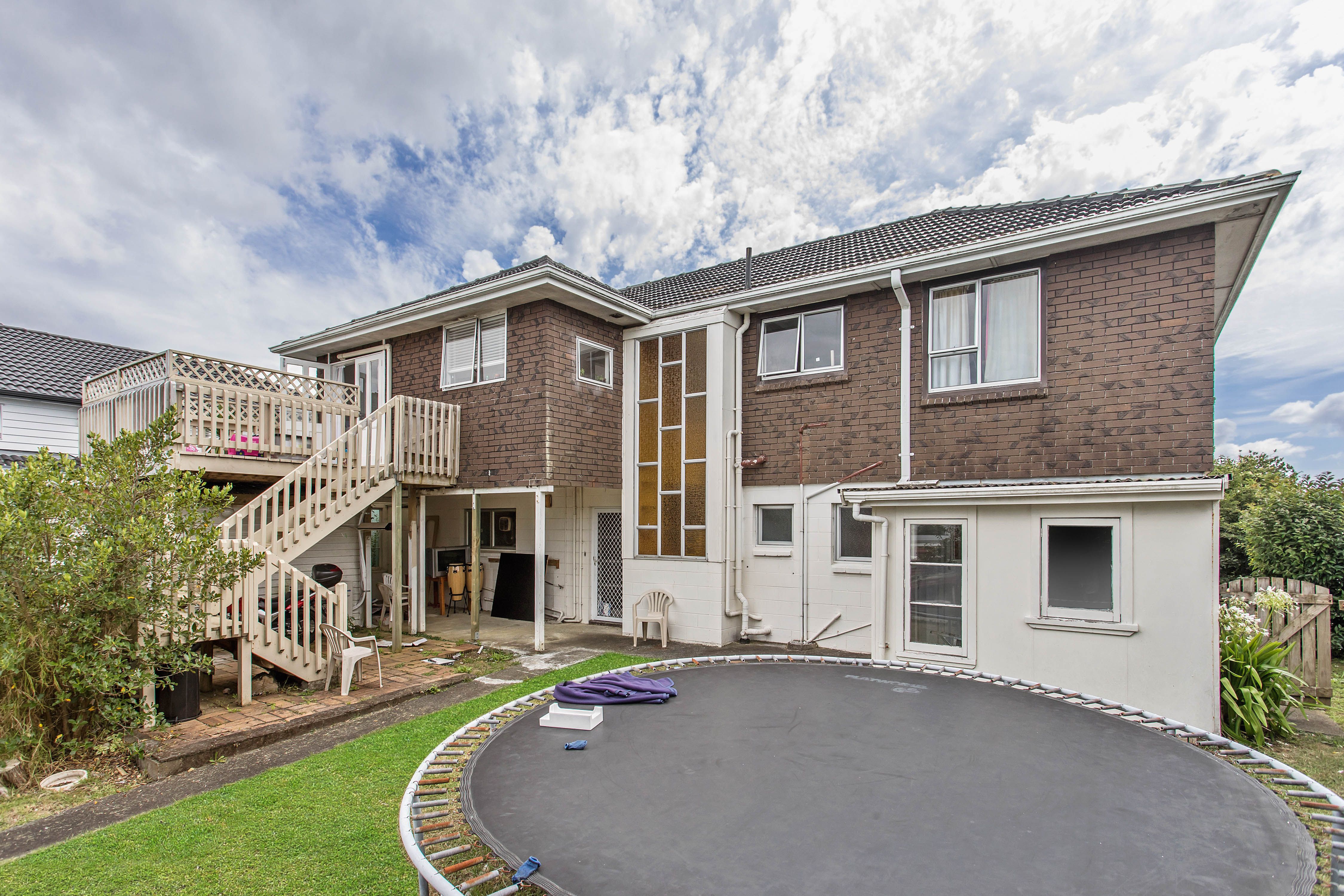 424 Old Te Atatu Road, Te Atatu Peninsula, Waitakere City