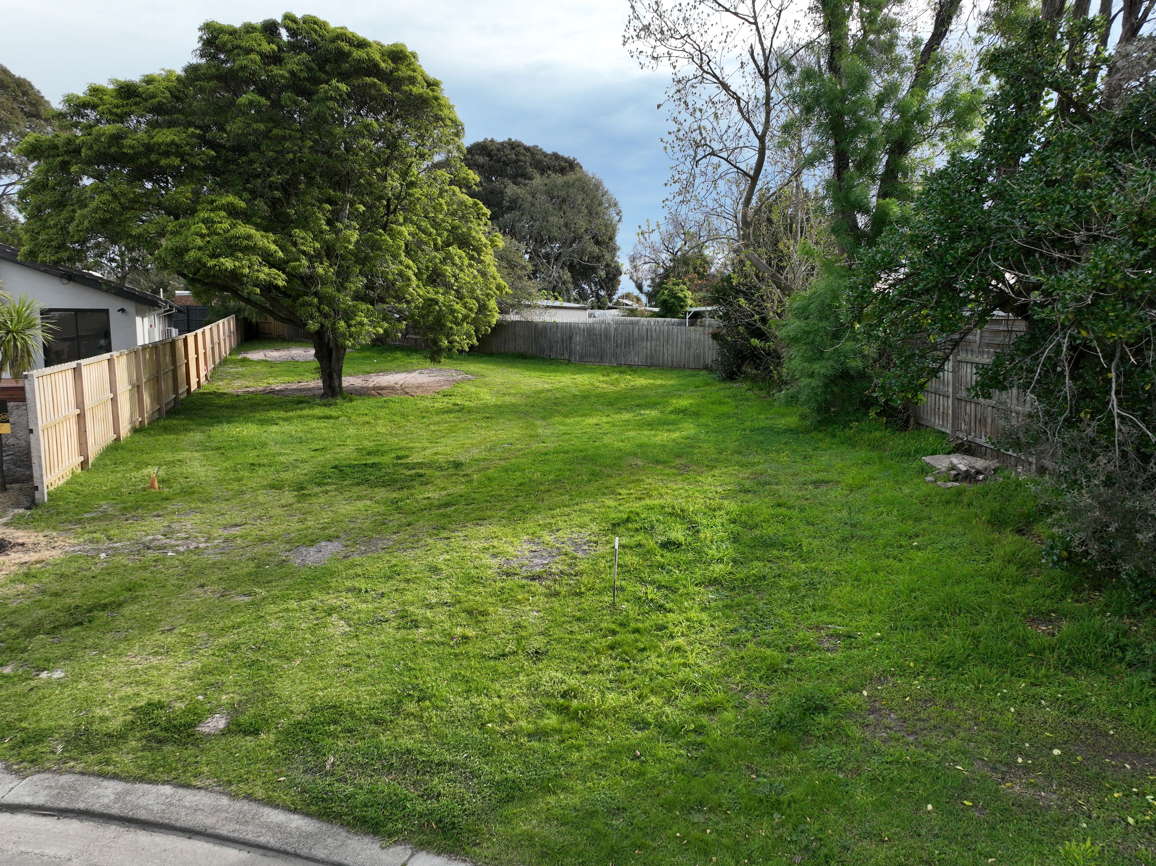 6 Carramar Court — photo 3 of 7