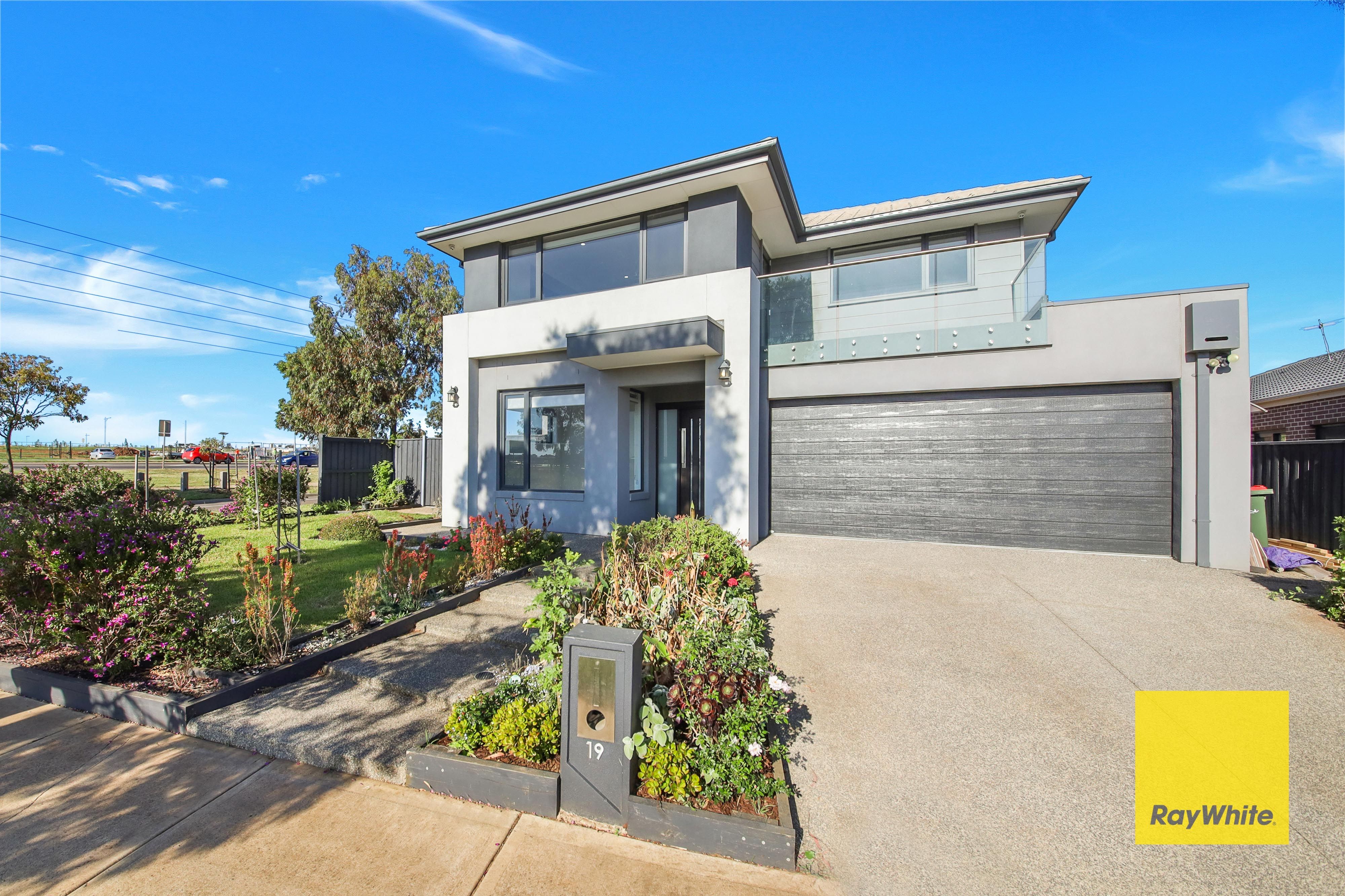 19 Perrin Circuit, Tarneit, VIC 3029
