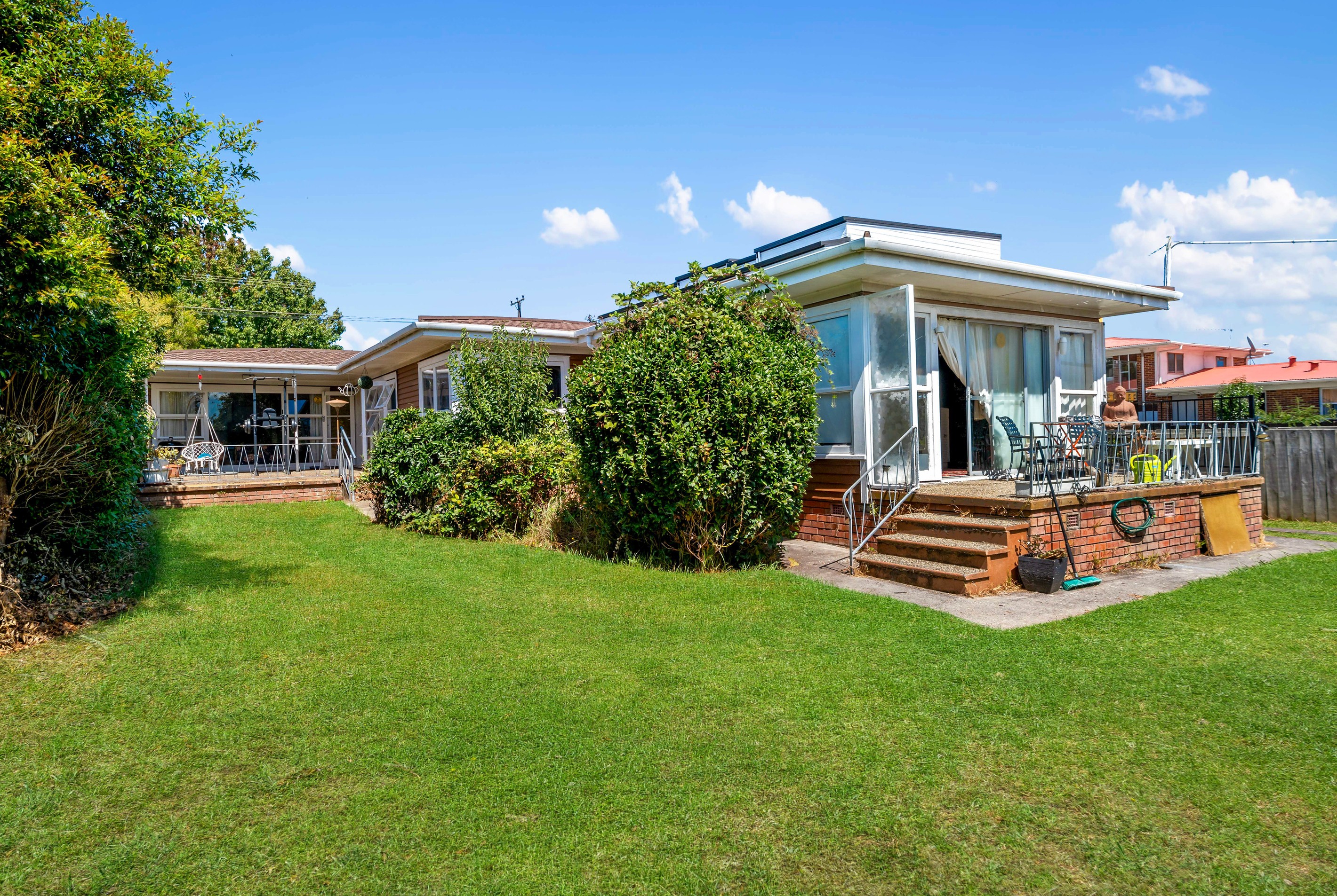 32 Woodford Avenue, Henderson, Waitakere City