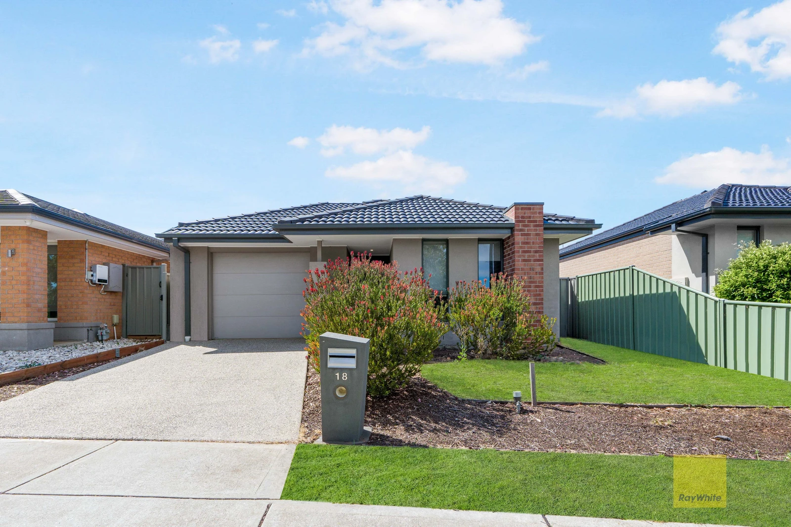 18 Parkleigh Drive, Kurunjang, VIC 3337