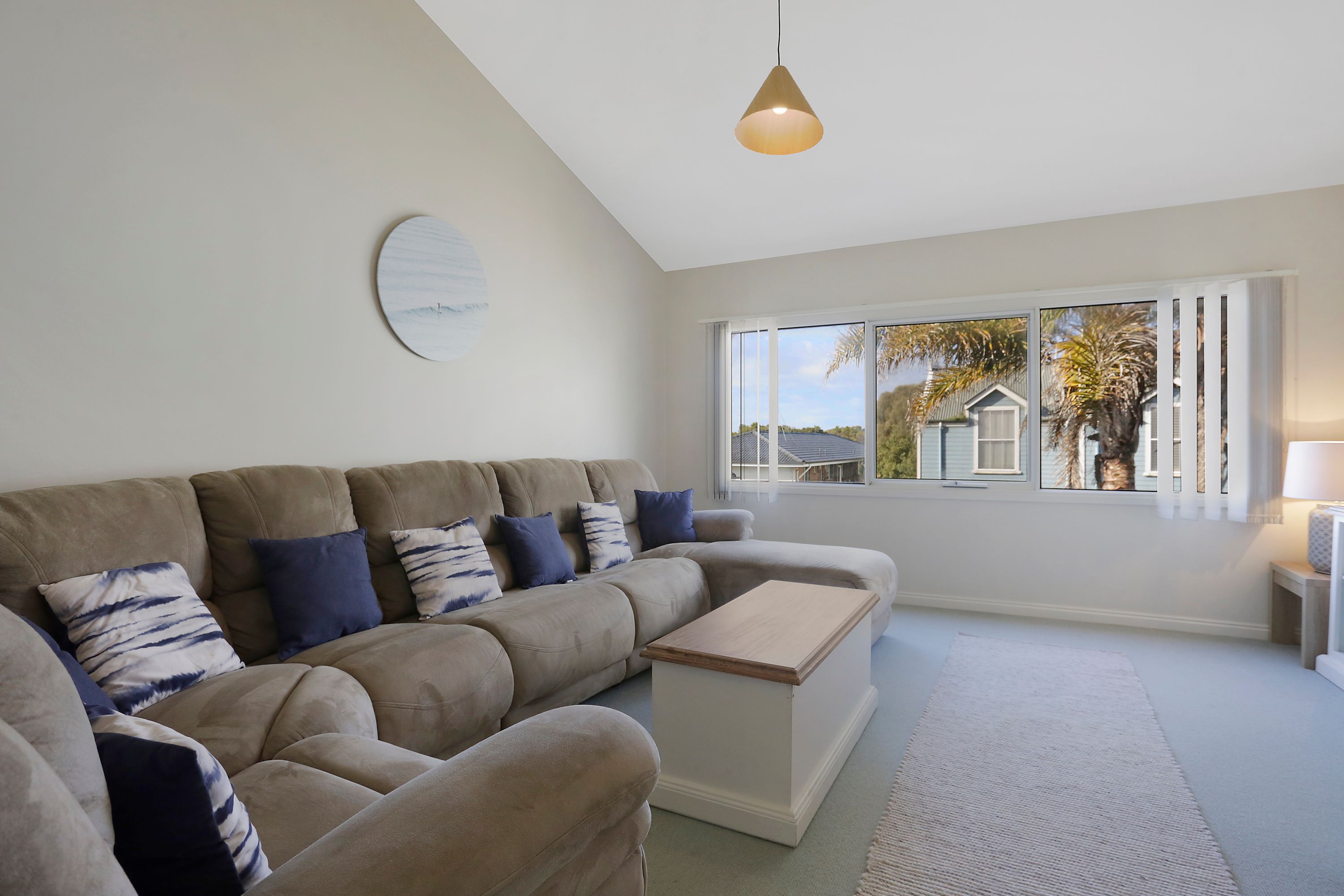 24 Pertobe Road — photo 8 of 12