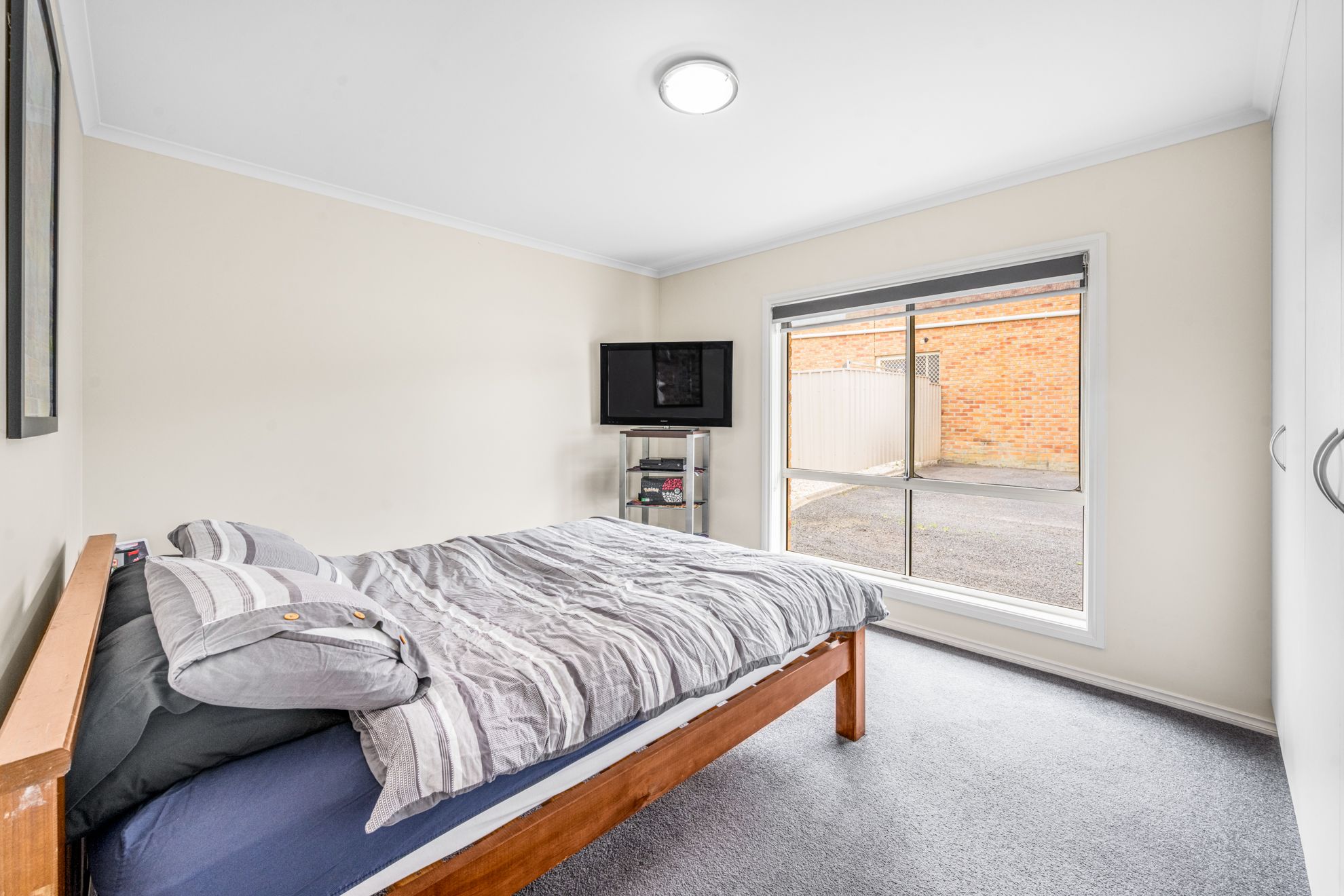 2/11 Sinclair Street — photo 7 of 14