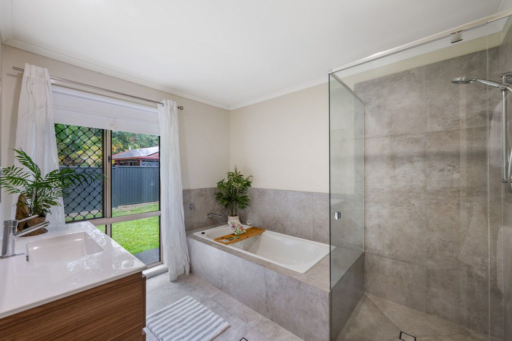 5 River Gum Close — photo 12 of 22