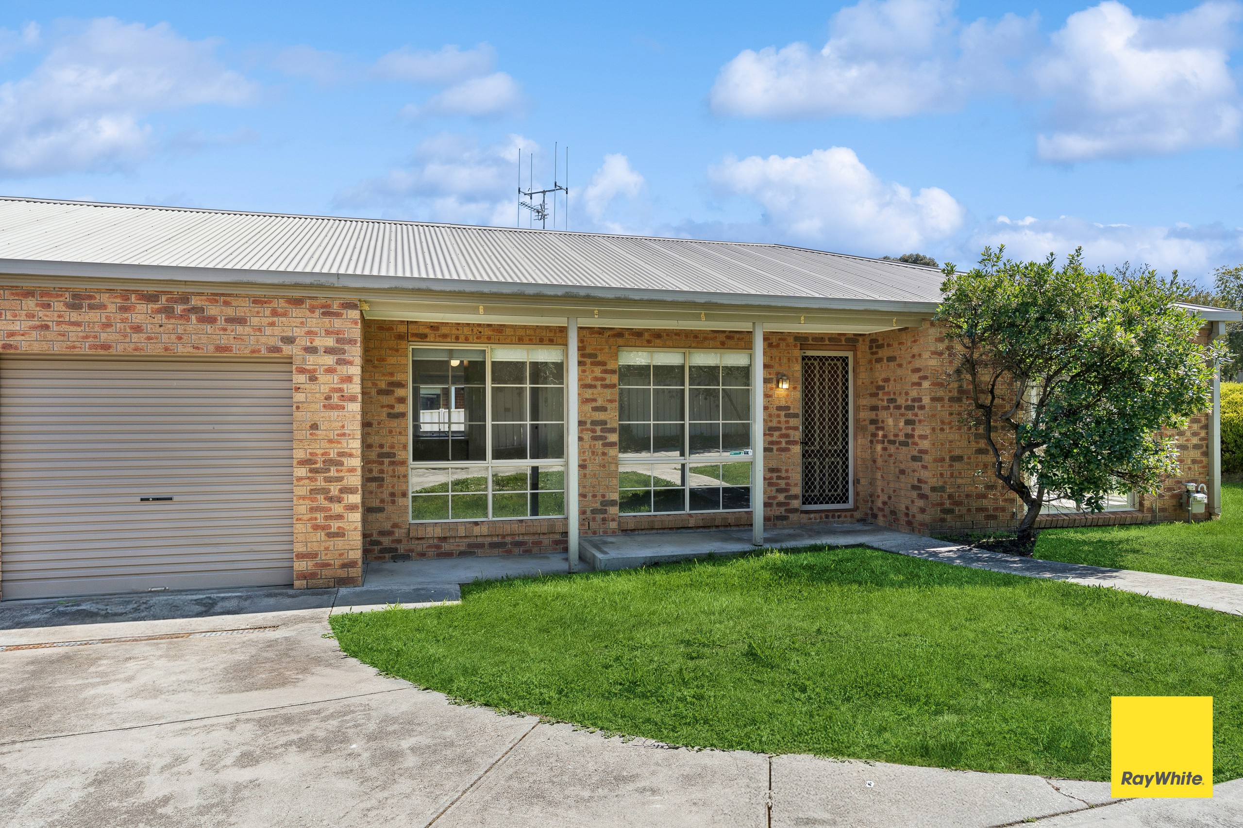 2/26 Warranwah Drive, Kennington, VIC 3550