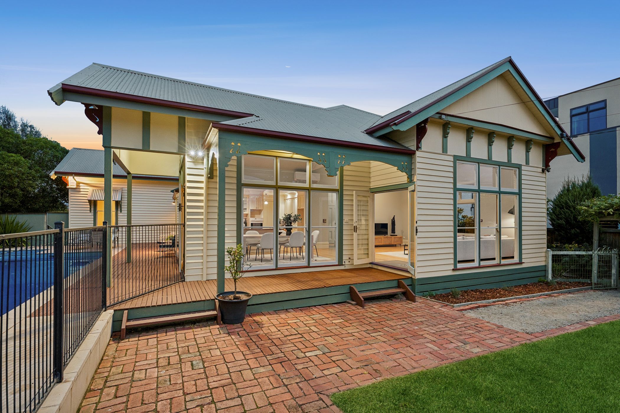 7 Balmoral Crescent — photo 19 of 30