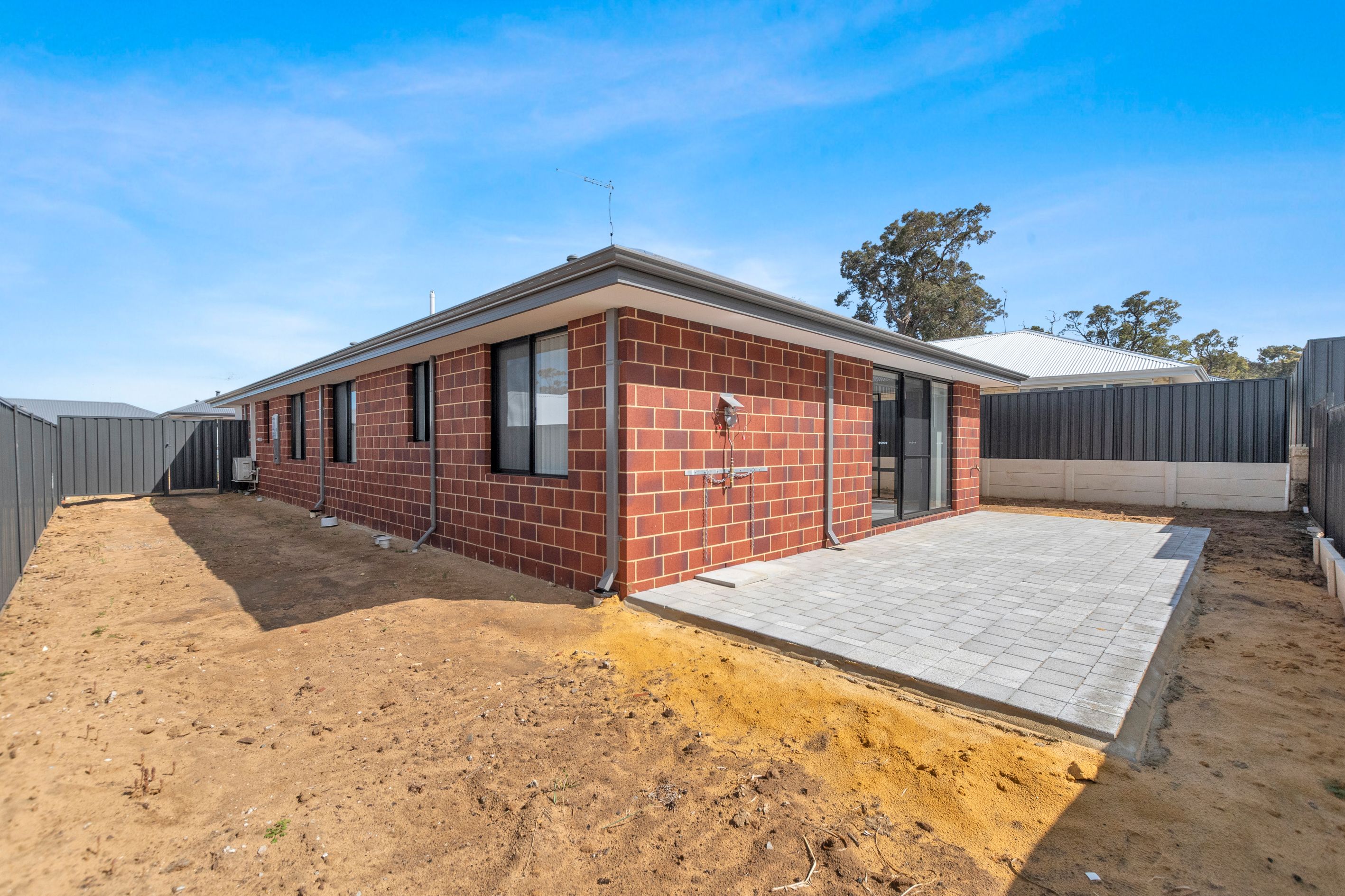 4 Taylor Mews — photo 16 of 16