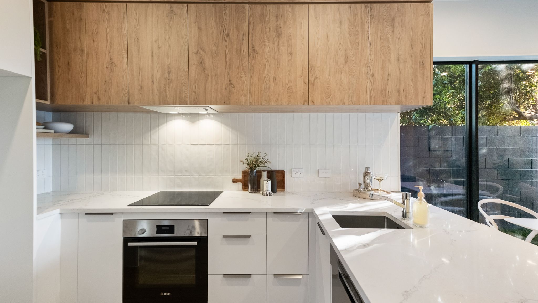 1A Cliff View Drive, Green Bay, Waitakere City