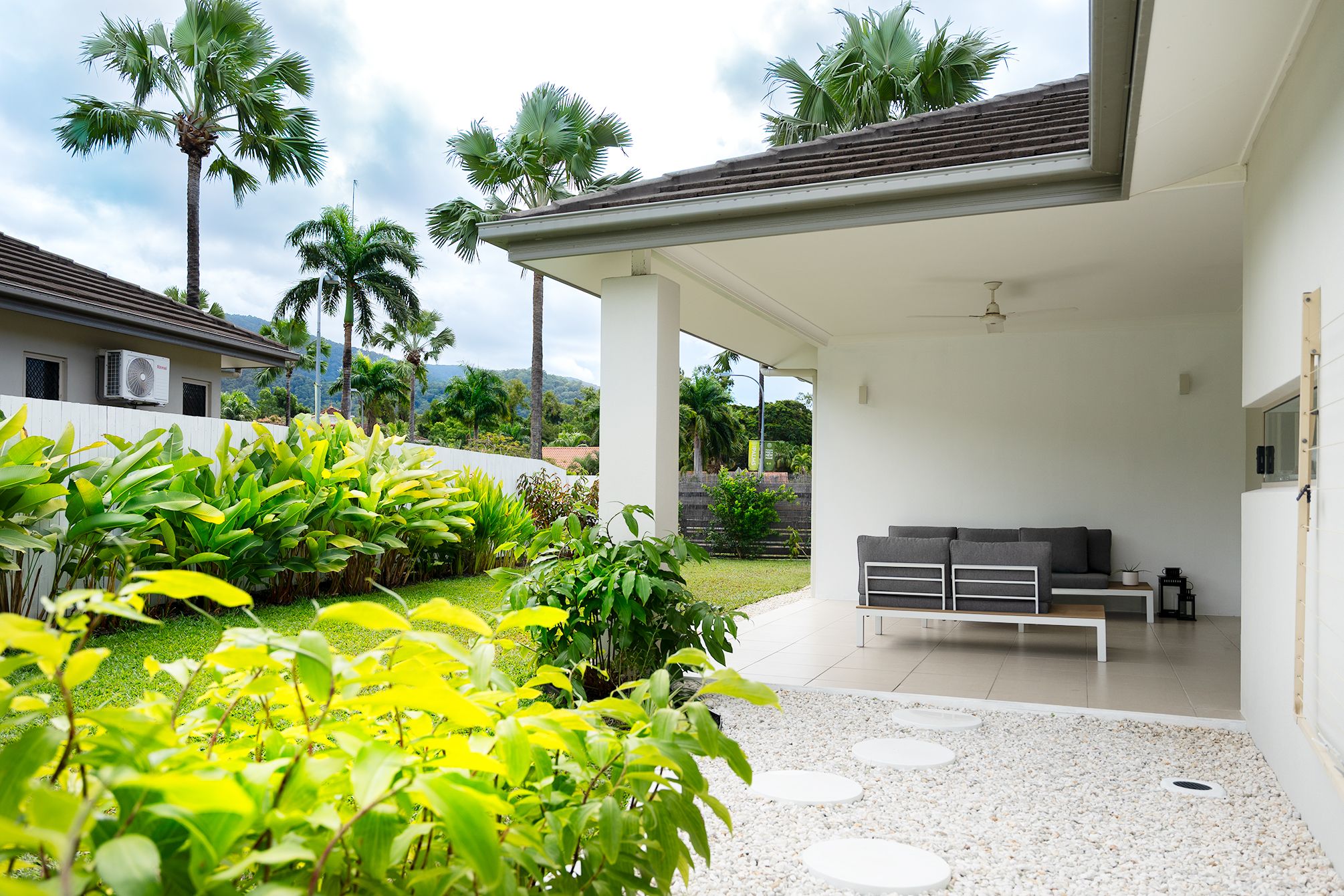 14/1-11 Paradise Palms Drive — photo 18 of 21