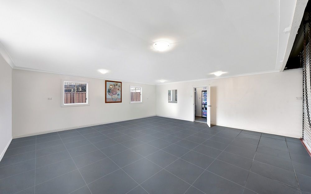 12 Wordsworth Avenue — photo 5 of 9