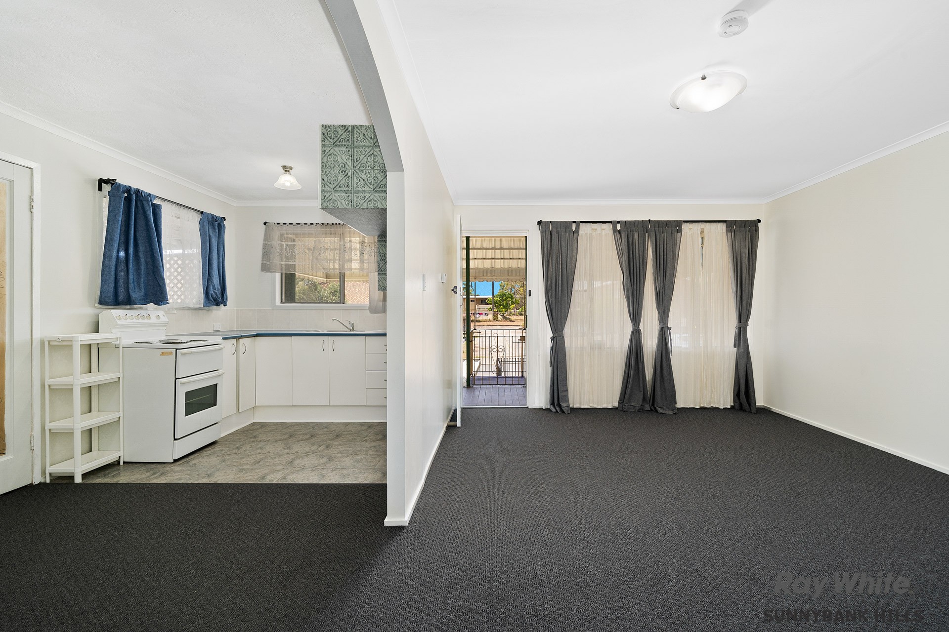 5 Heather Street, Logan Central, QLD 4114