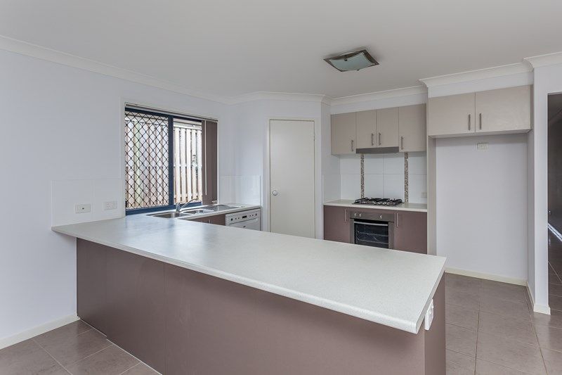 10 Fairy Wren Circuit, Dakabin, QLD 4503