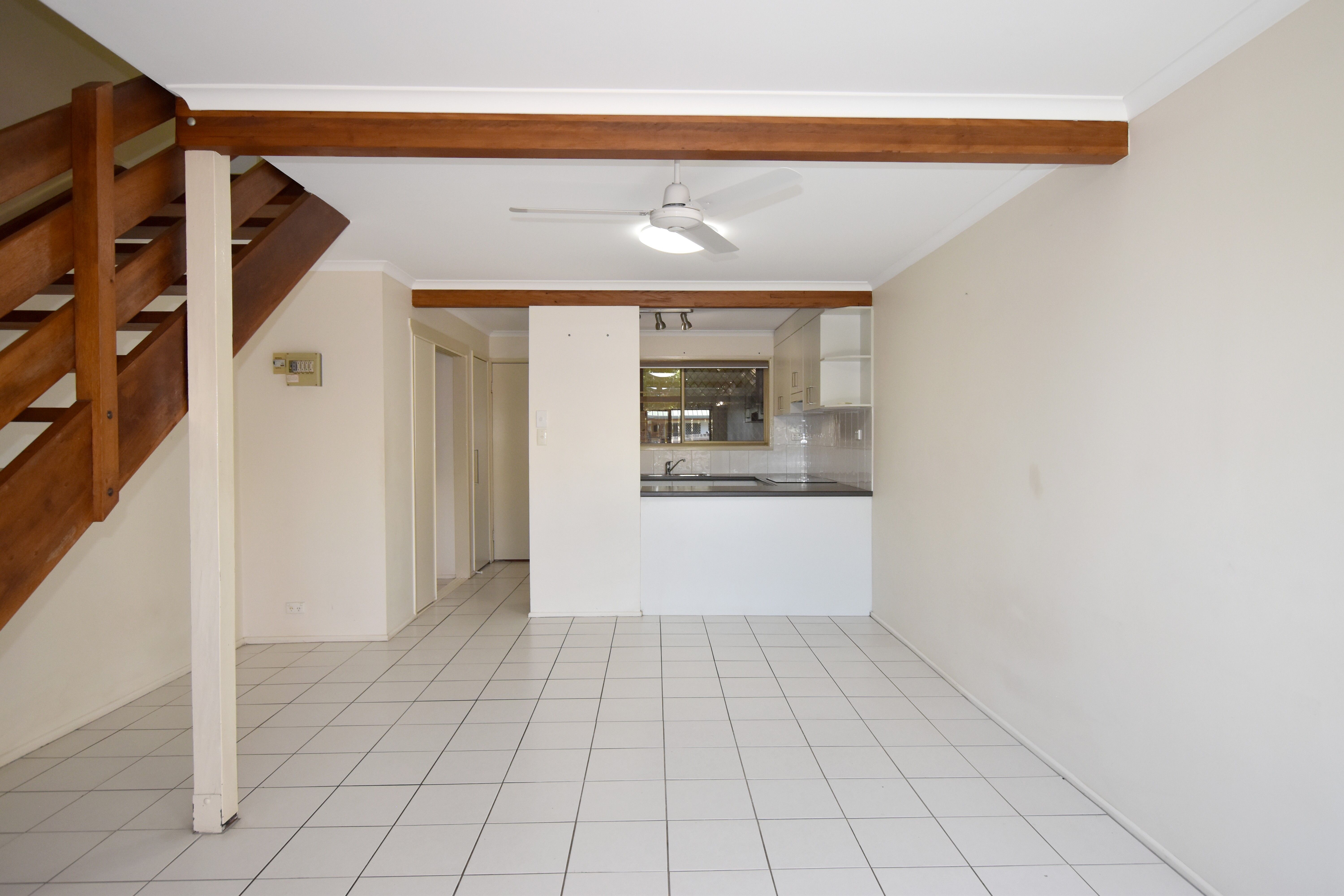 1/136 Oaka Lane, Gladstone Central, QLD 4680 Leased Townhouse Ray