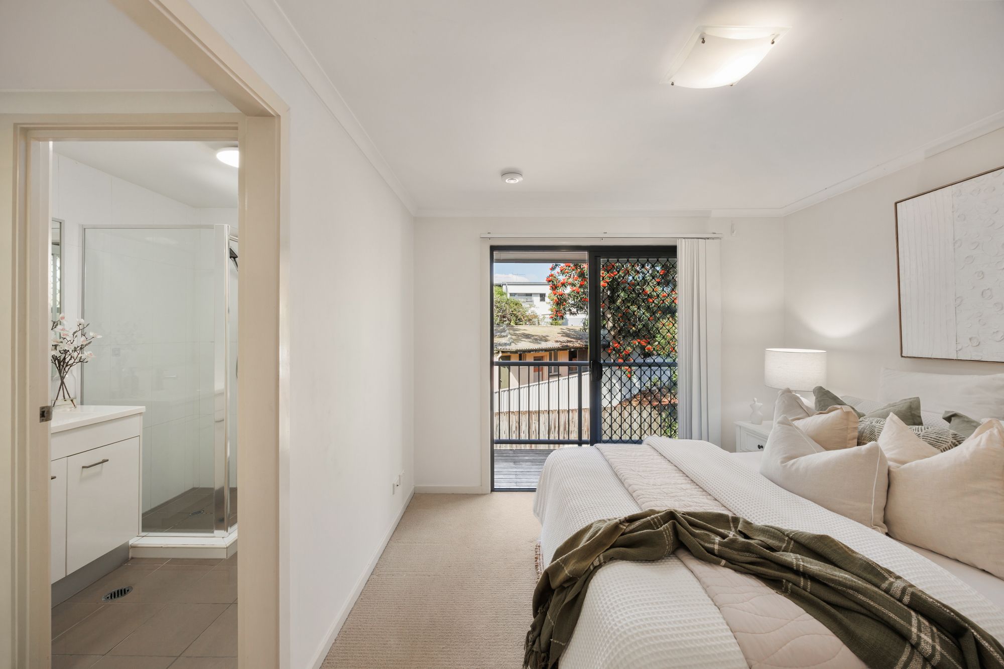8/19 Baringa Street — photo 8 of 15