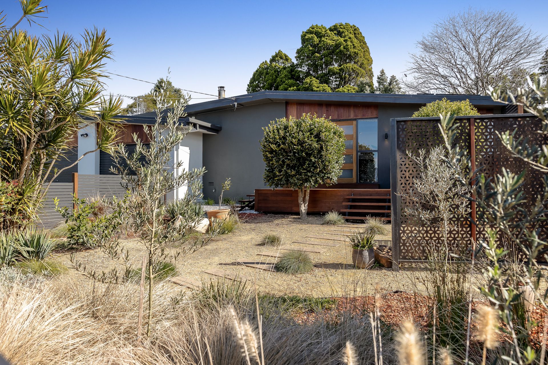 15 Bingara Street, Mount Lofty, QLD 4350