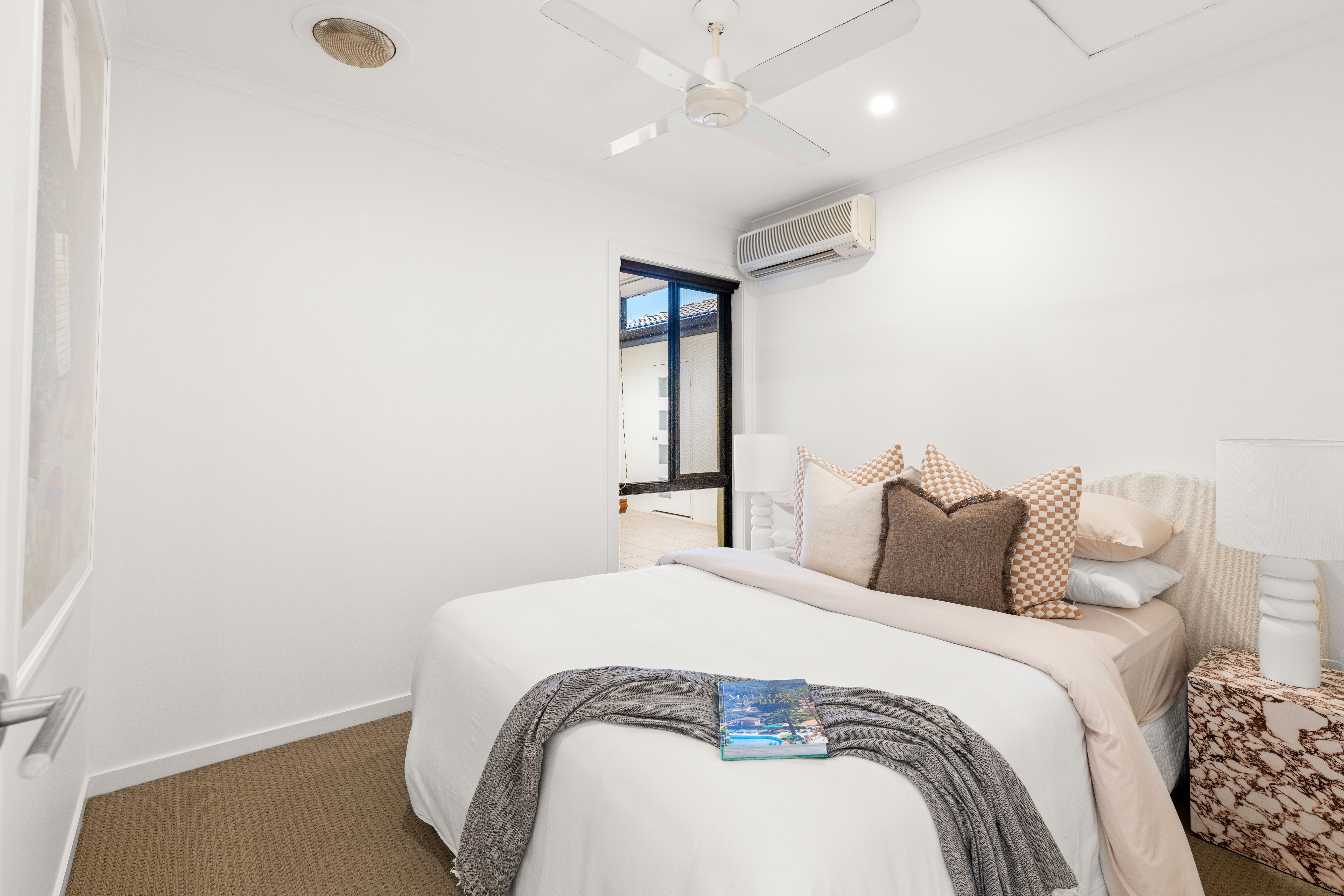 18 Lothian Avenue — photo 15 of 24
