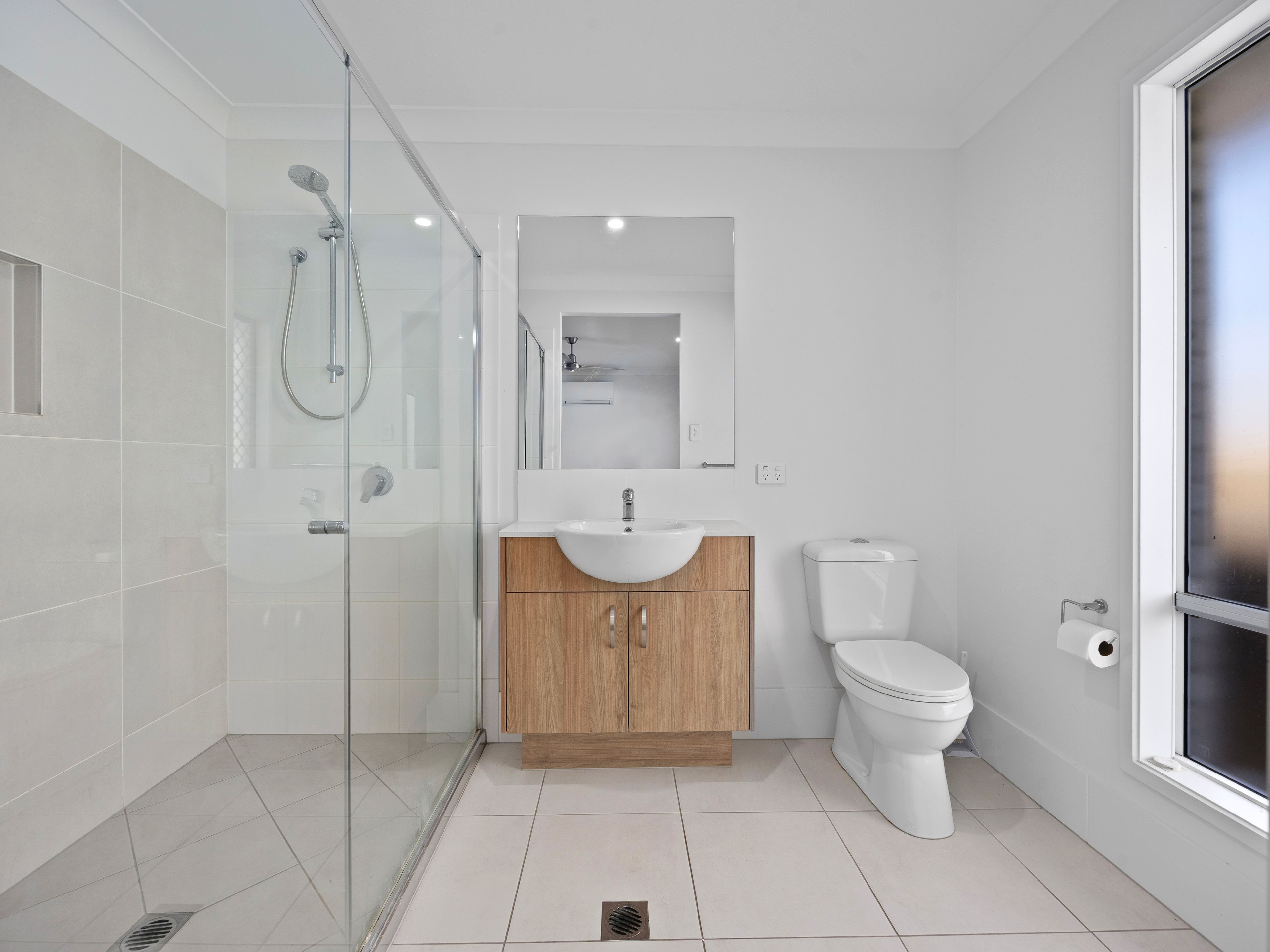 43 Mary Crescent — photo 8 of 19