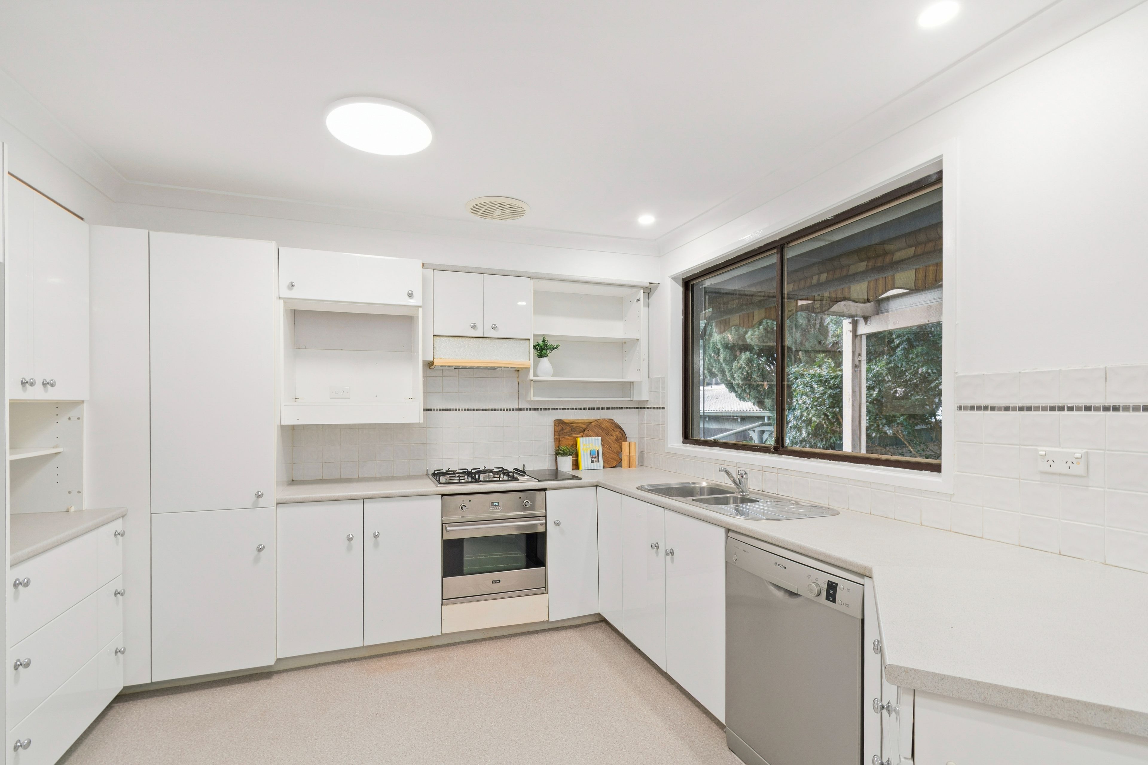 21 Glenview Street — photo 13 of 16